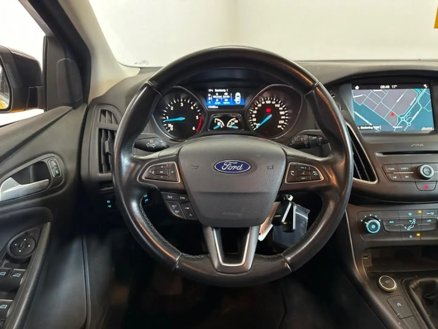 Ford Focus Wagon 1.5 TDCI Lease Edition APPLE CARPLAY/TREKHAA Jaune - 2