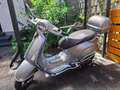 Vespa Elettrica 70 km/h mit Top-Ausstattung Silver - thumbnail 2
