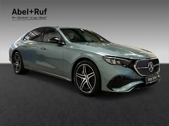Mercedes-Benz E Class view 6