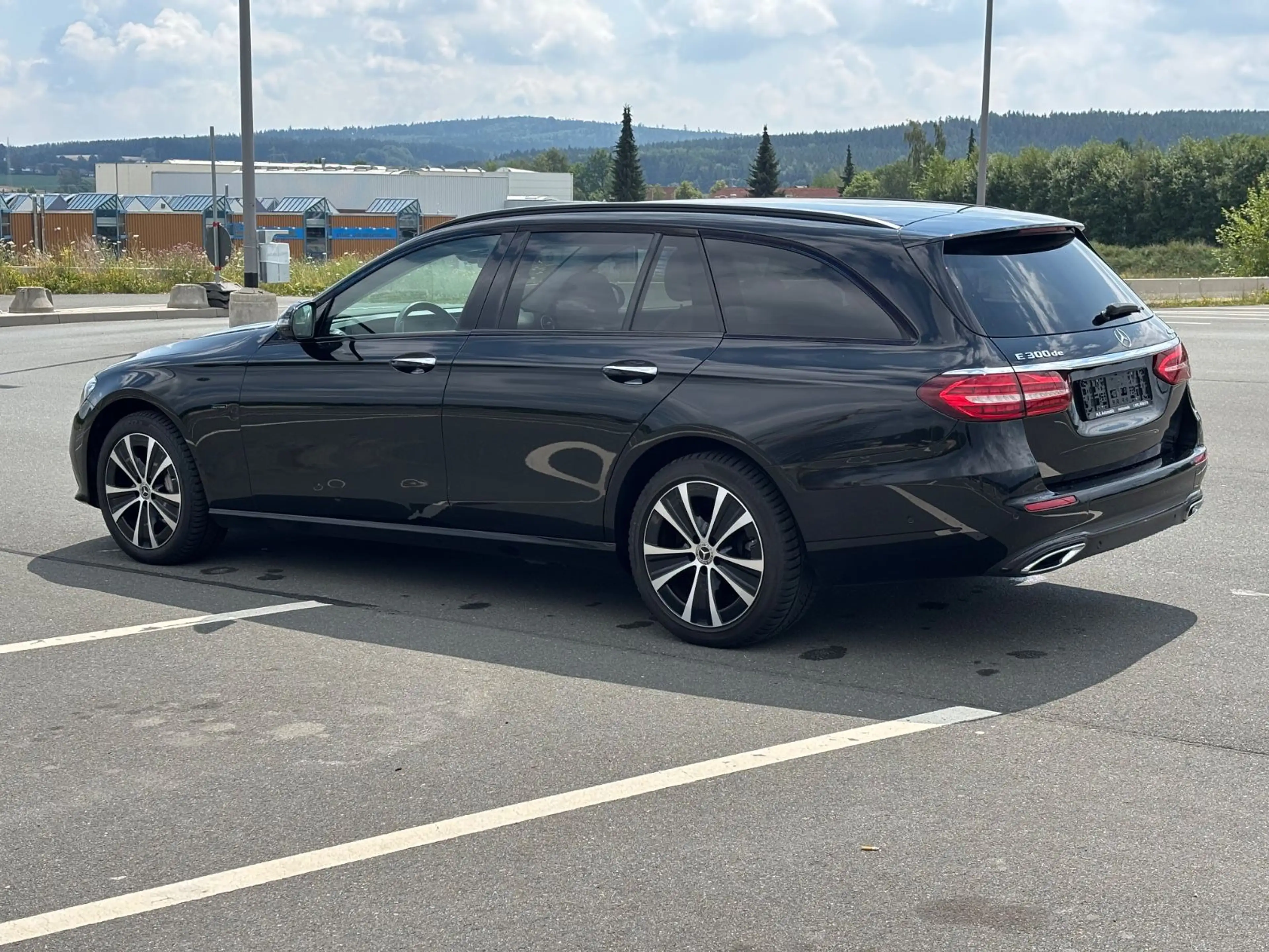 Mercedes-Benz E 300 de T-Modell 4Matic ALU 360 Grad Kamera — photo 6