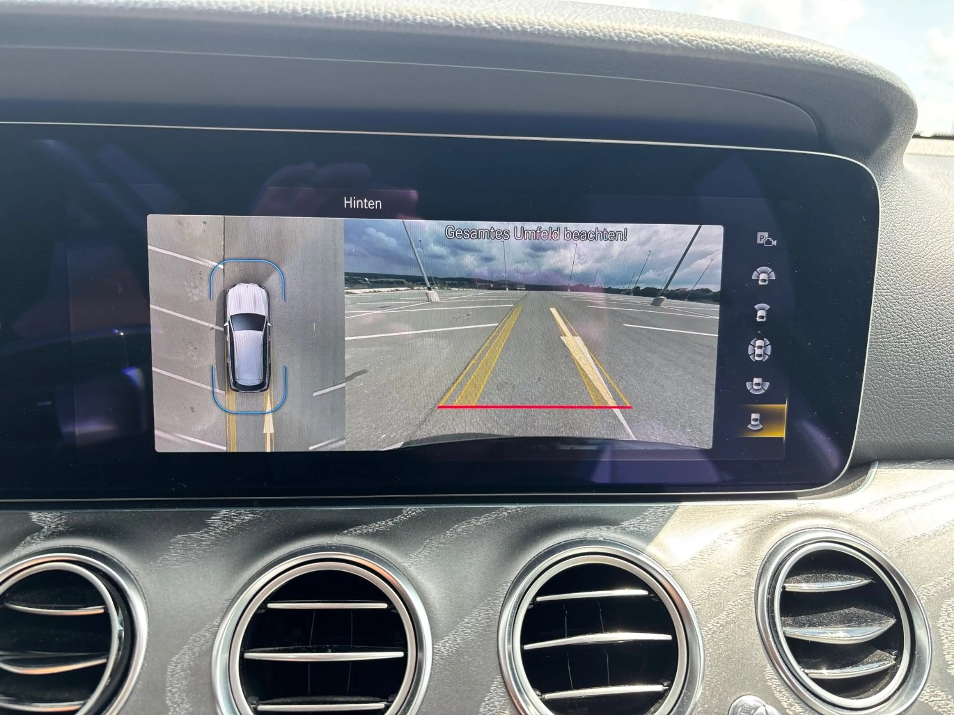 Mercedes-Benz E 300 de T-Modell 4Matic ALU 360 Grad Kamera — photo 15