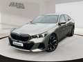 BMW 550 e xDrive Limousine M Sport 21" Pano Sitzbelüft. Le Grey - thumbnail 2