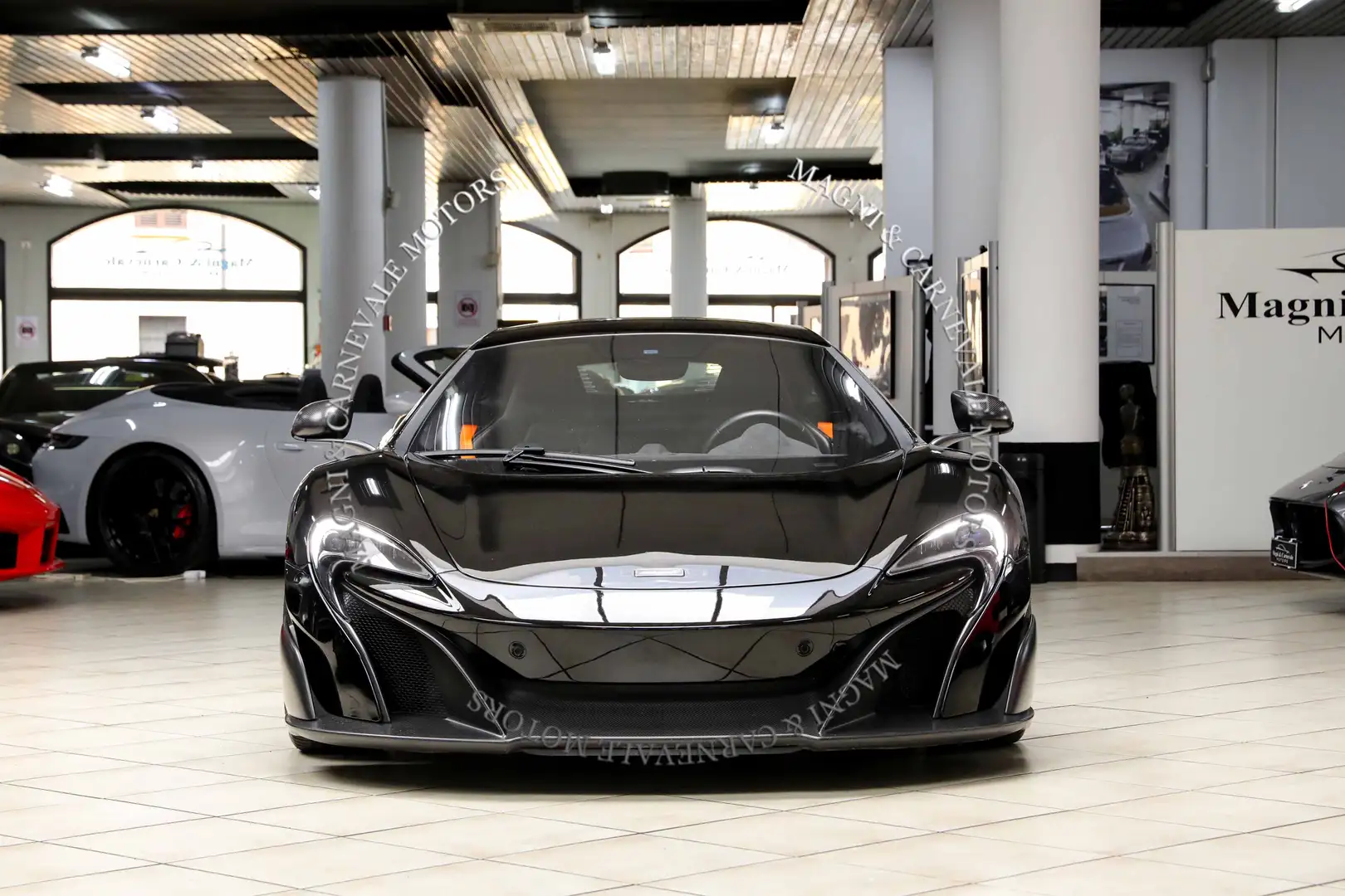McLaren 675LT 1 OF 500|FULL CARBON PACK|LIFT SYSTEM|MERIDIAN| Zwart - 2