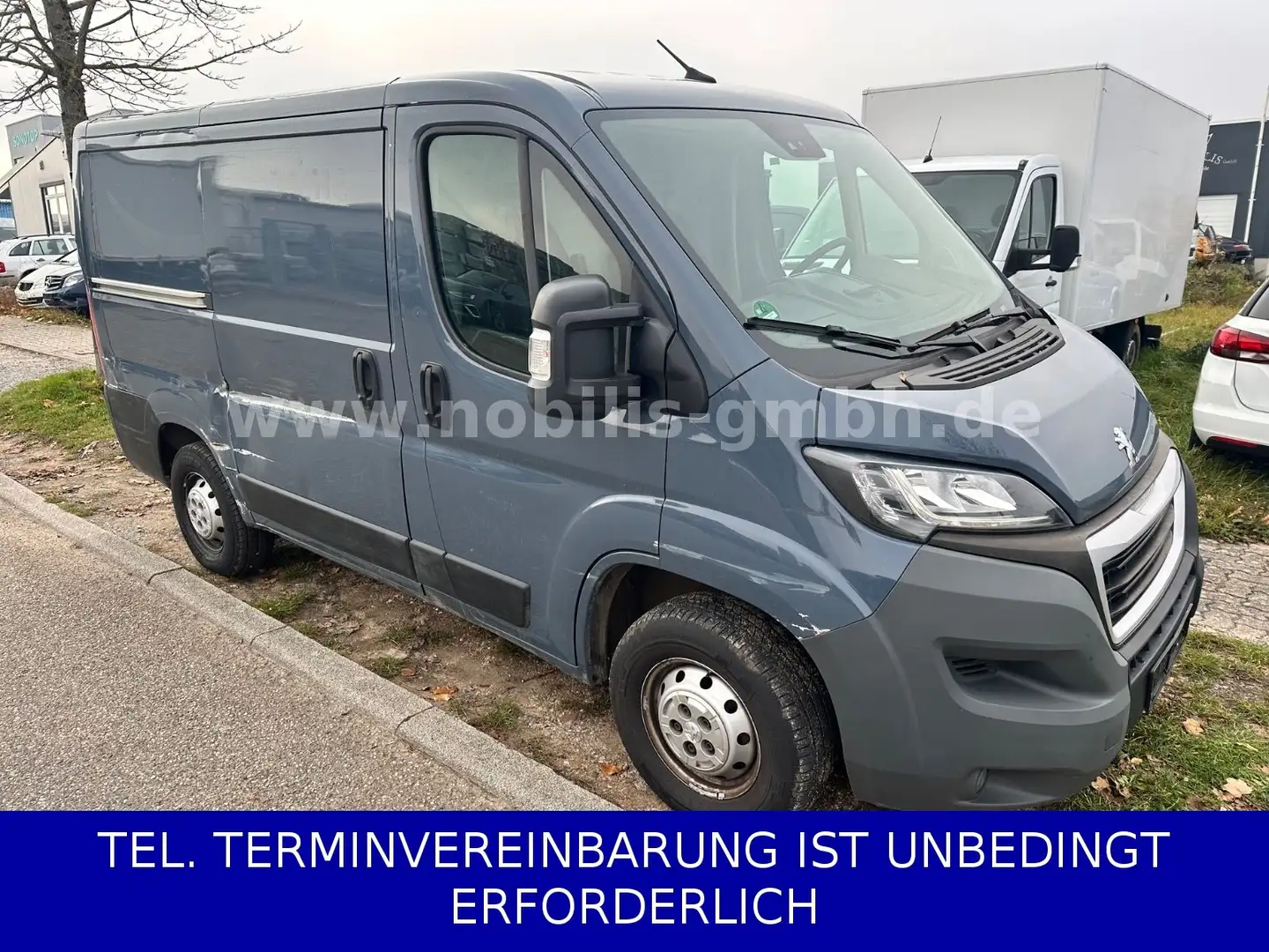 Peugeot Boxer 328 L1H1 Pro BlueHDi 120 Grau - 2