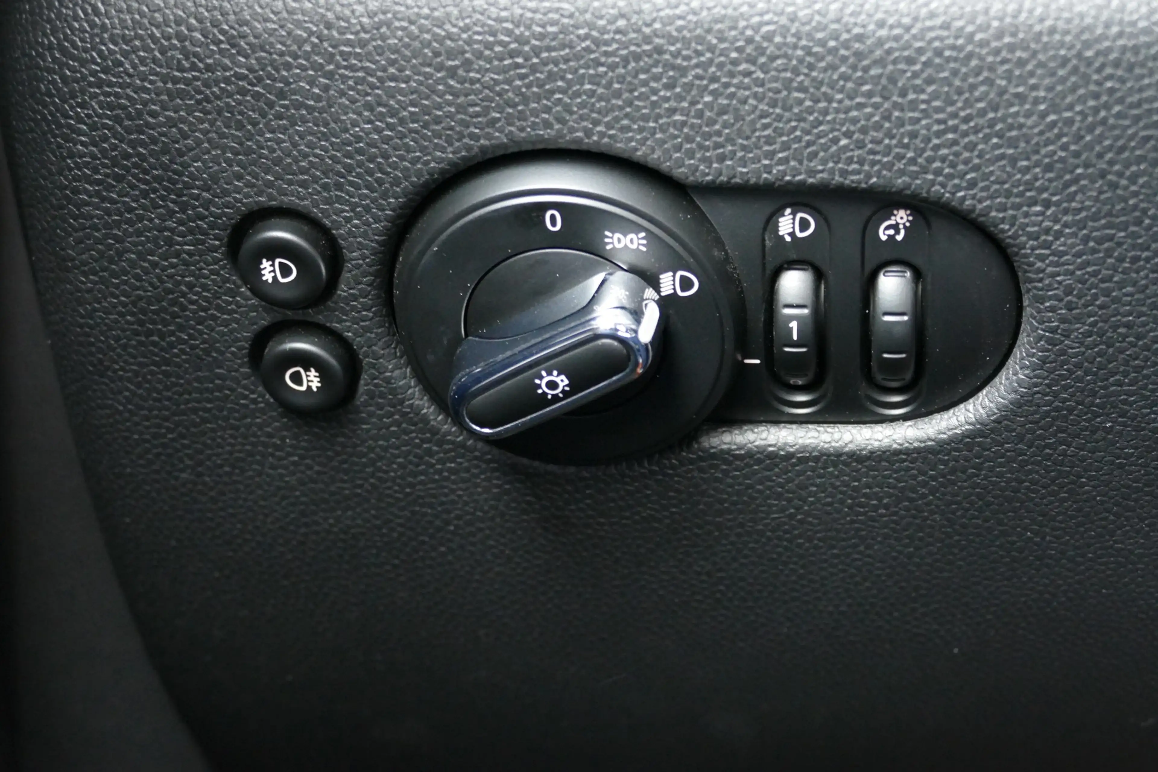 MINI One Mini 1.2 One Blackyard Keyless-Go Sitzheizung — photo 13