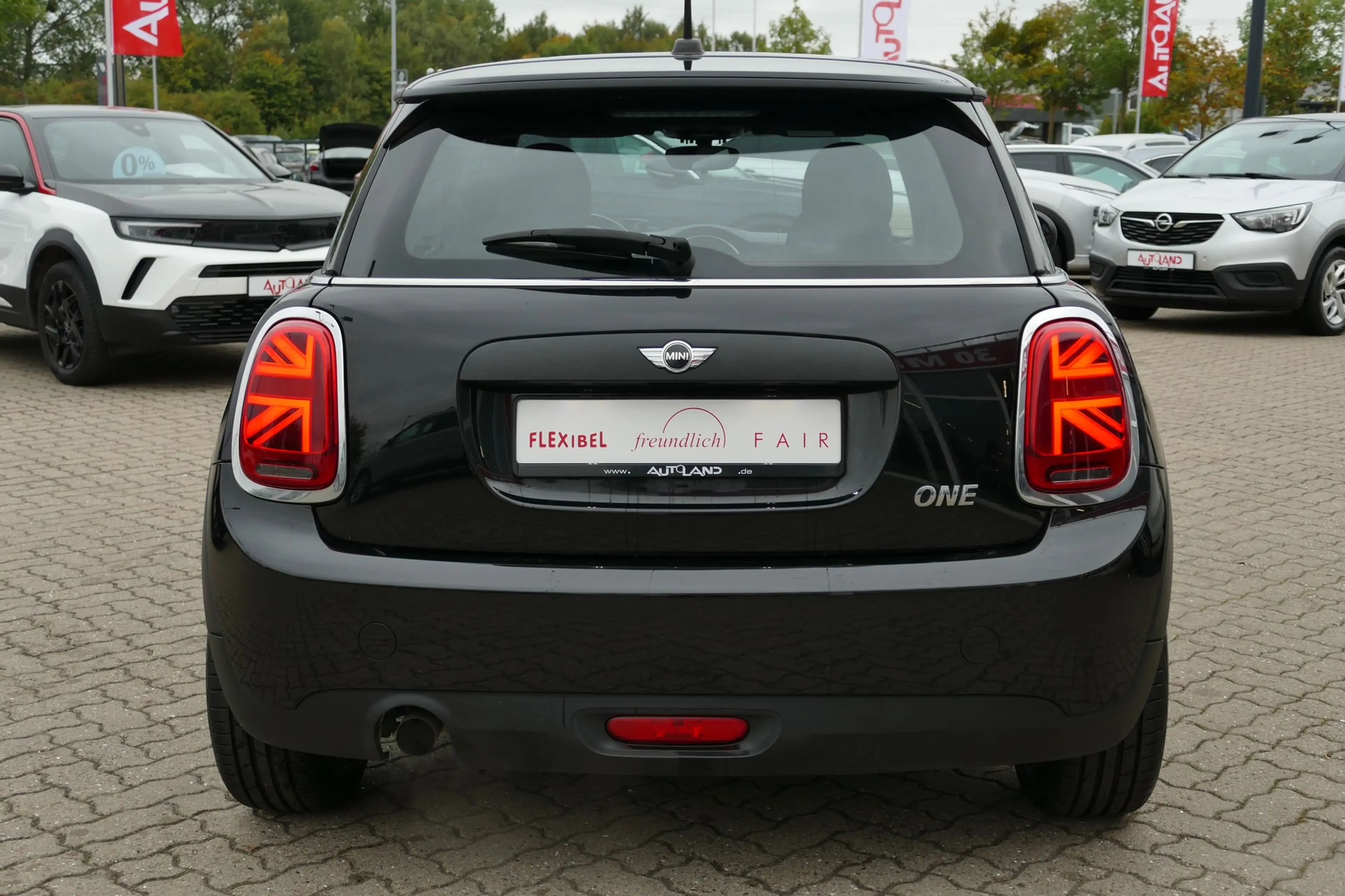 MINI One Mini 1.2 One Blackyard Keyless-Go Sitzheizung — photo 4