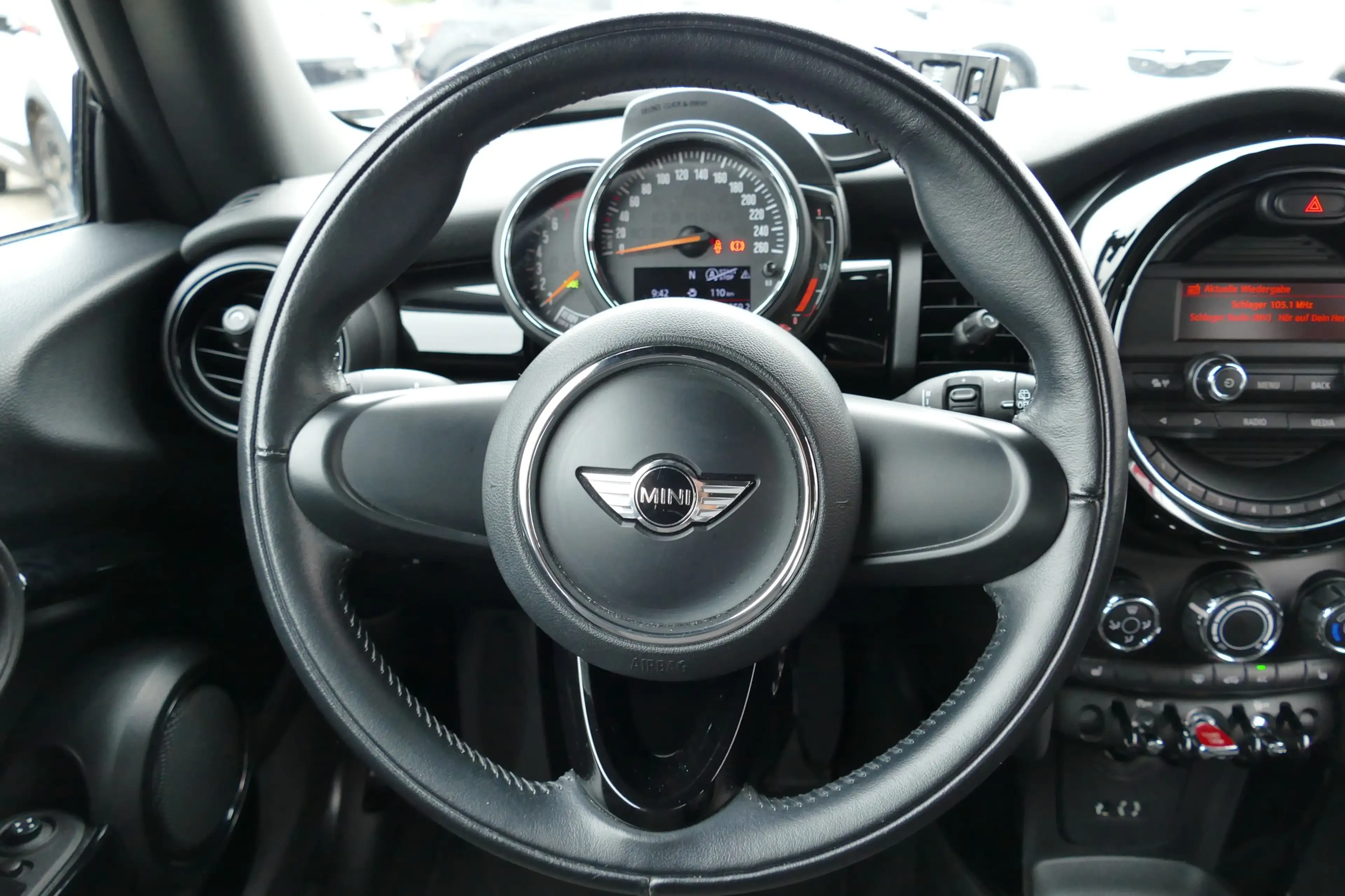 MINI One Mini 1.2 One Blackyard Keyless-Go Sitzheizung — photo 9