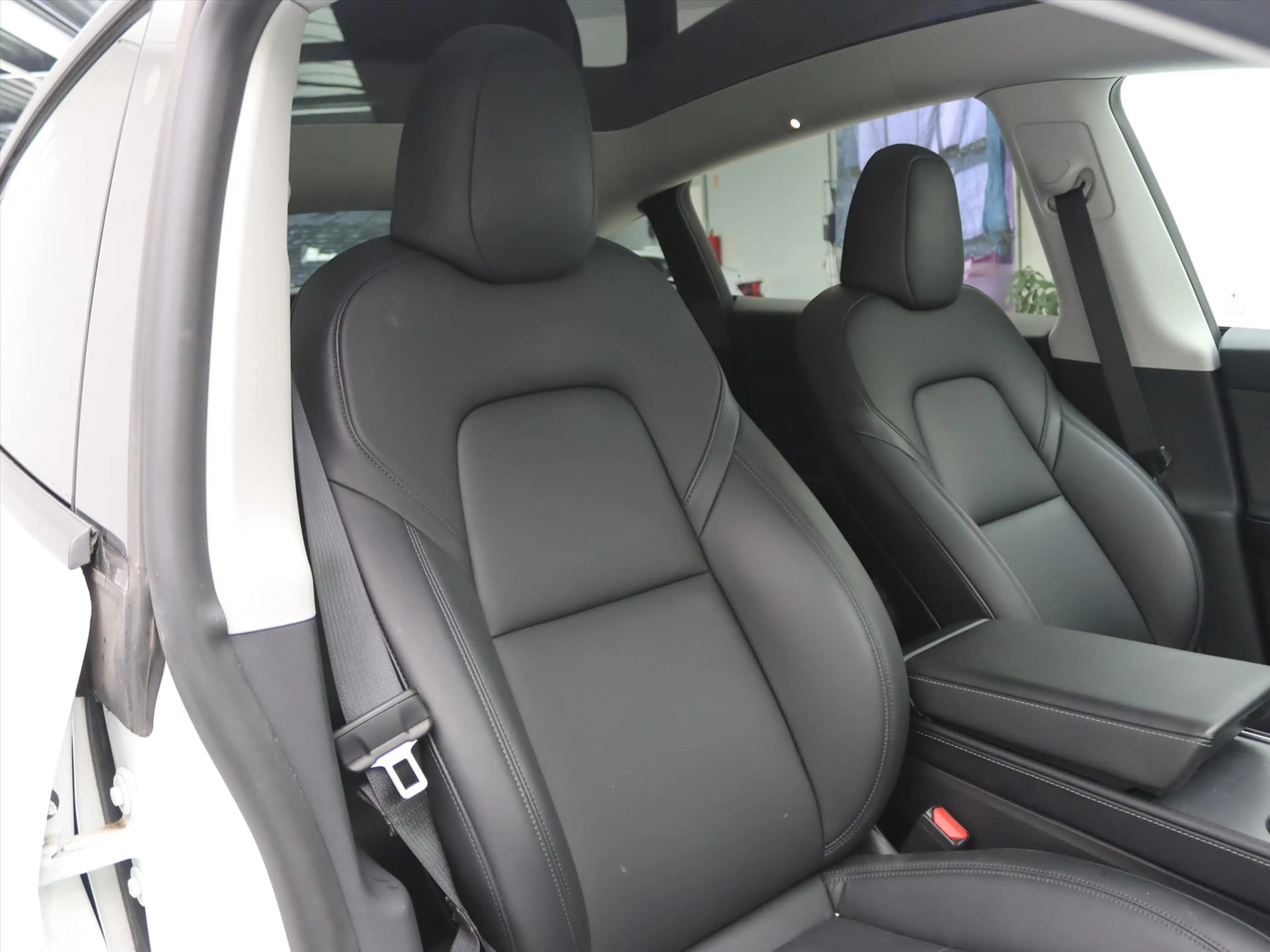 Tesla Model Y Standard RWD Plus [ AMD RYZEN+AUTOPILOT+19 INCH+PR — photo 16