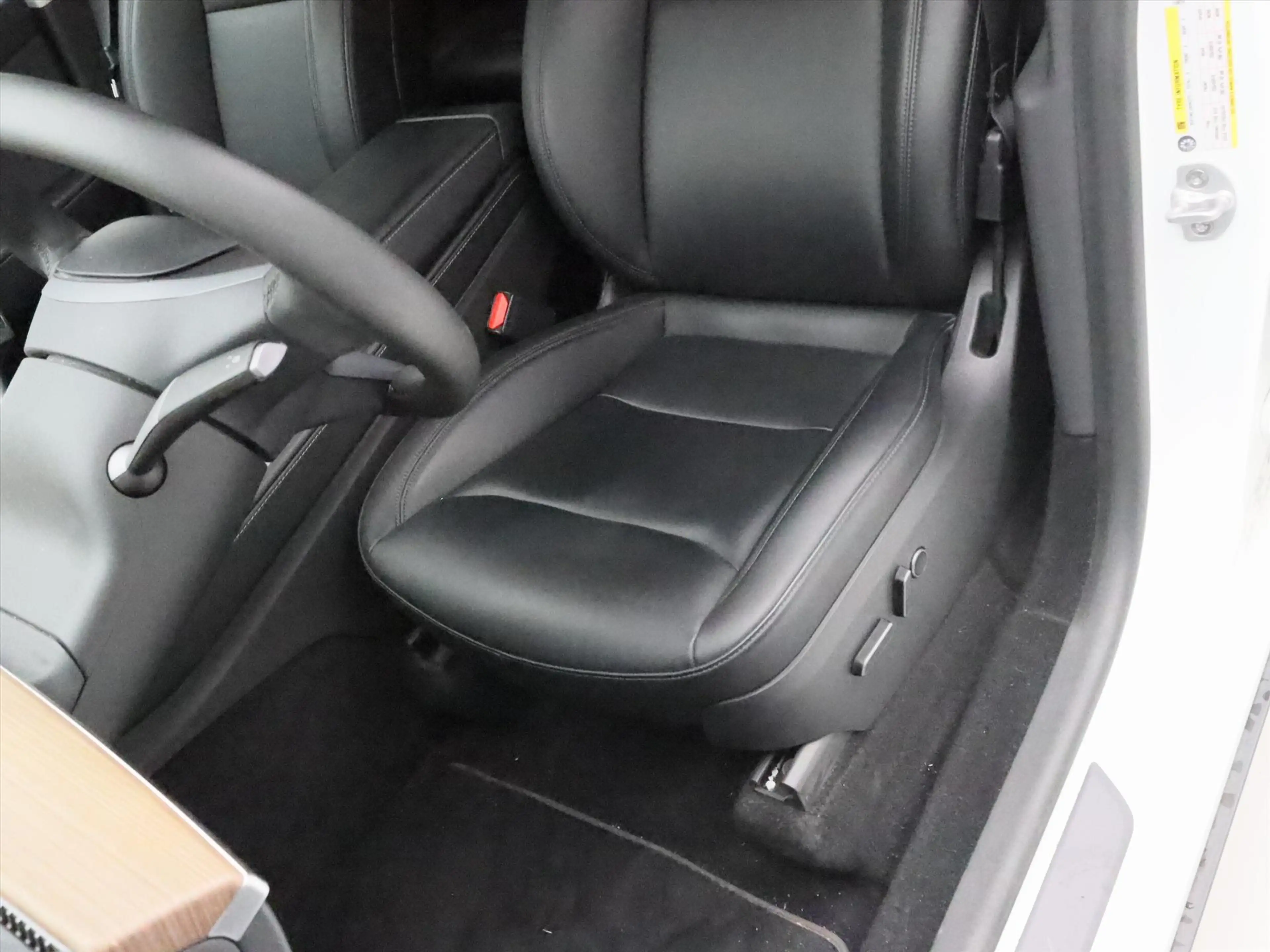 Tesla Model Y Standard RWD Plus [ AMD RYZEN+AUTOPILOT+19 INCH+PR — photo 17