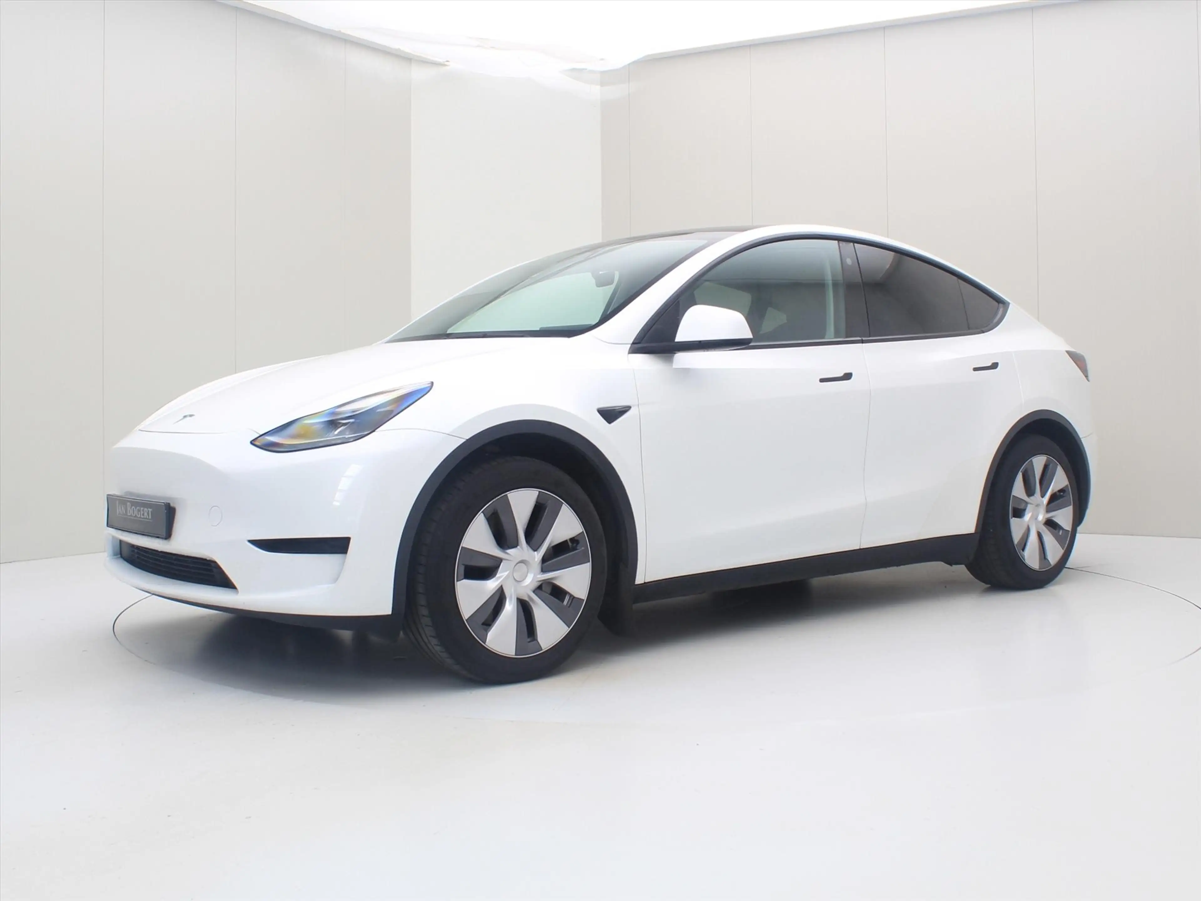 Tesla Model Y Standard RWD Plus [ AMD RYZEN+AUTOPILOT+19 INCH+PR — photo 7