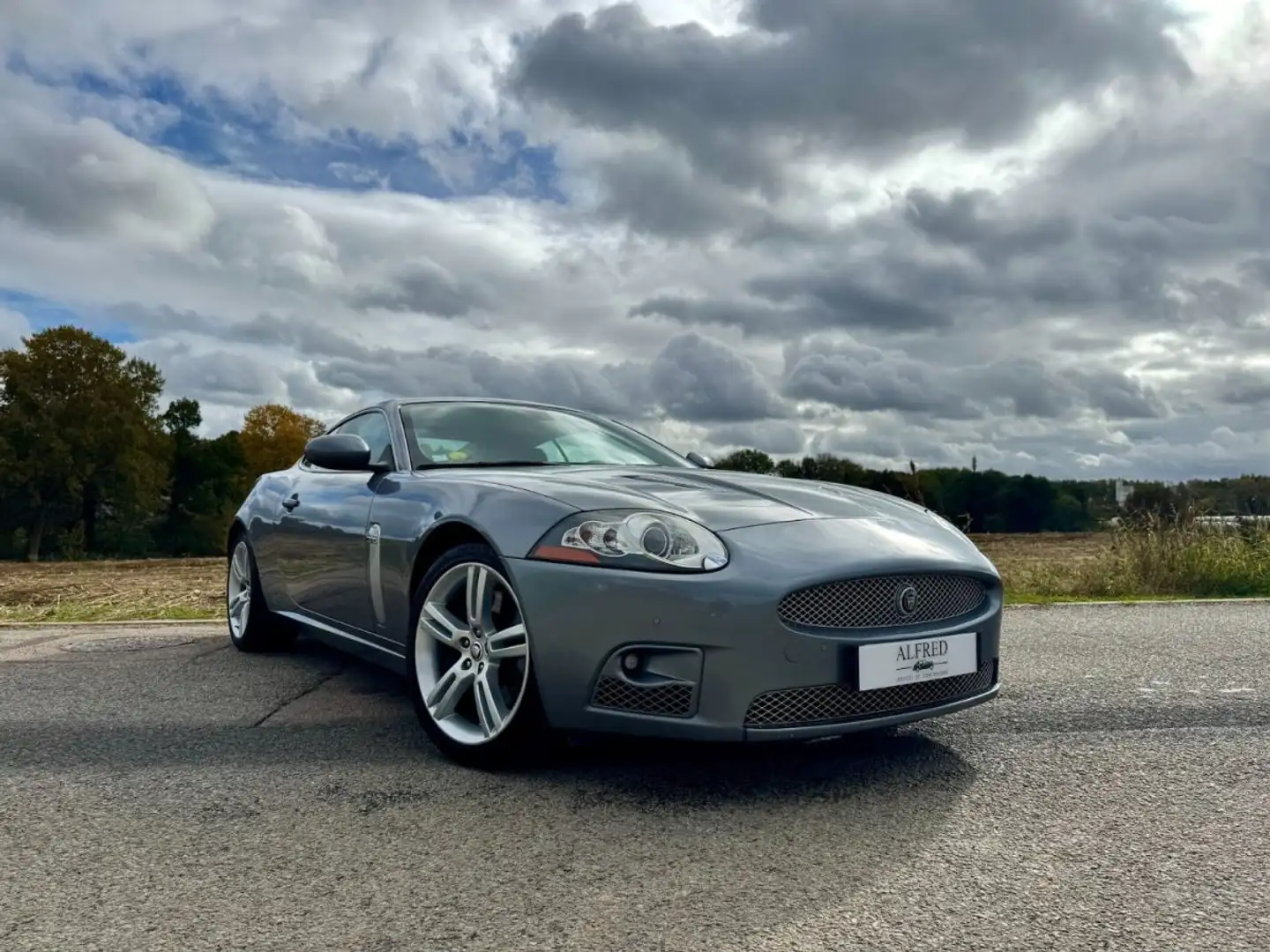 Jaguar XKR V8 4,2 XKR Or - 1