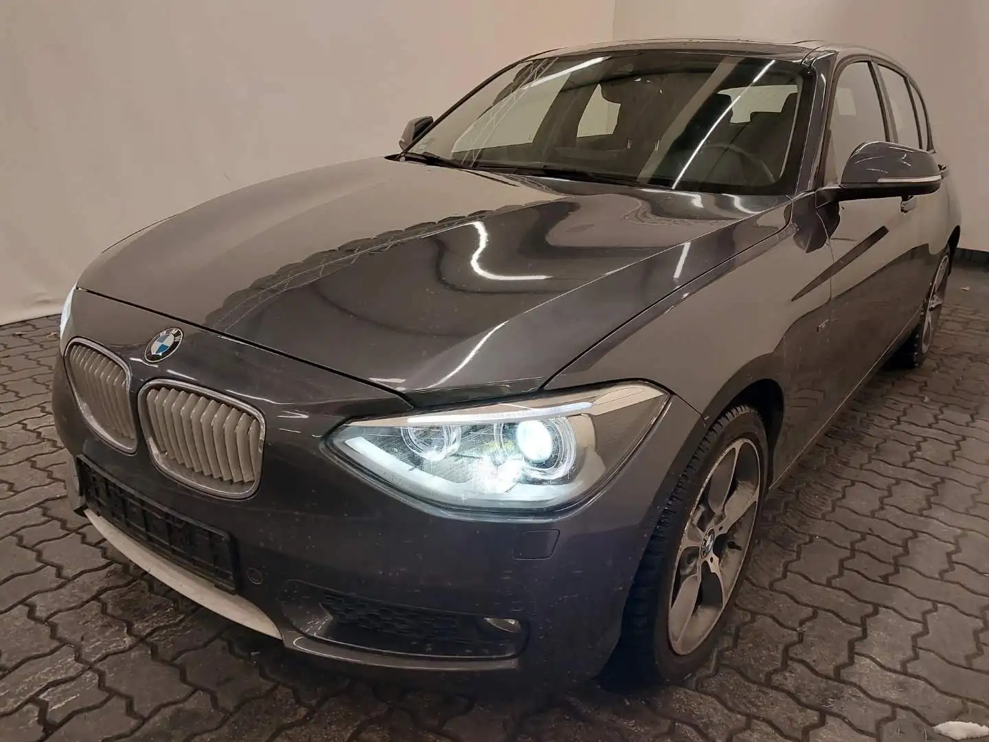 BMW 118 i Steptronic Urban-Line Xenon|Glasdach|Leder Gris - 1