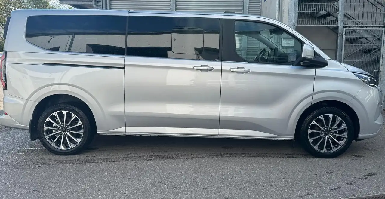 Ford Tourneo Custom