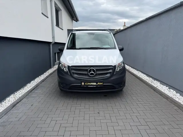 Mercedes-Benz Vito view 11