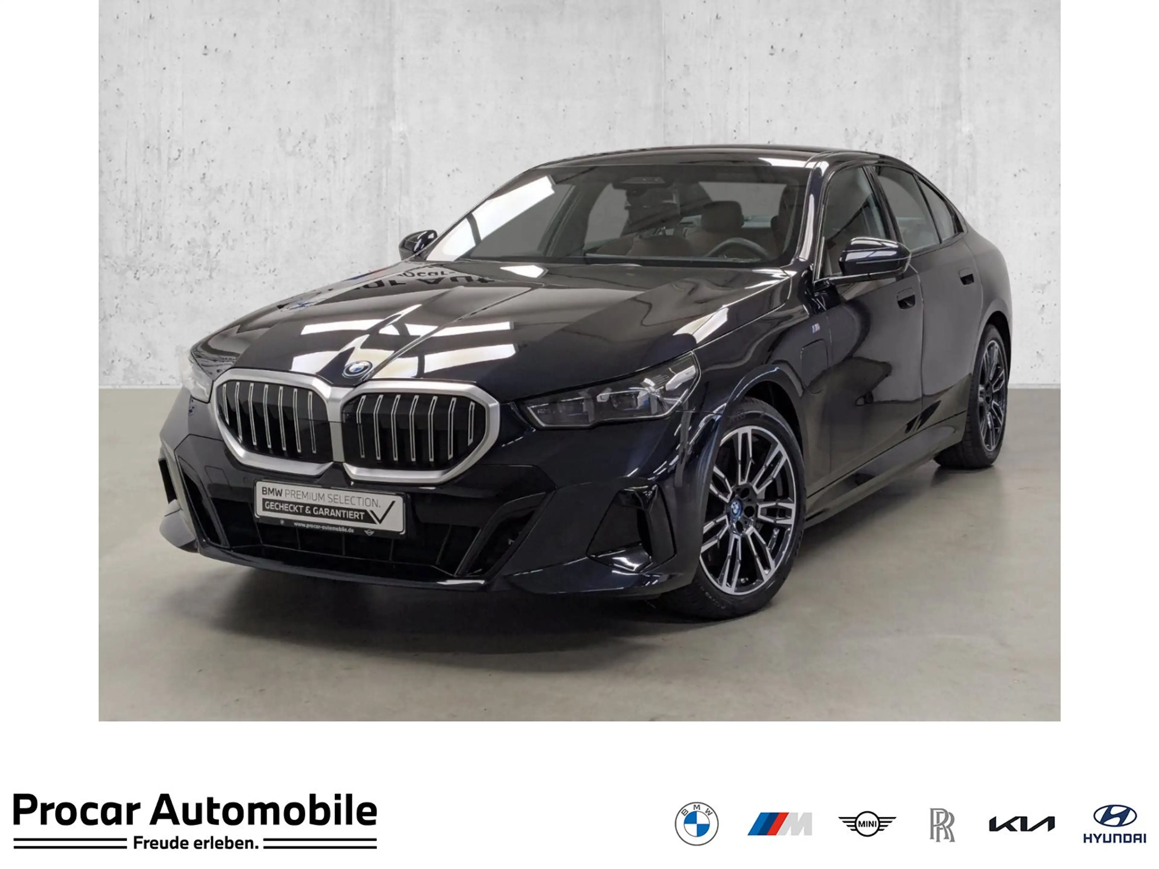 BMW 550 e xDrive M Sport ACC AHK Pano HuD SHZ v+h 360°KAM