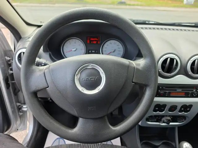 Dacia Sandero view 11