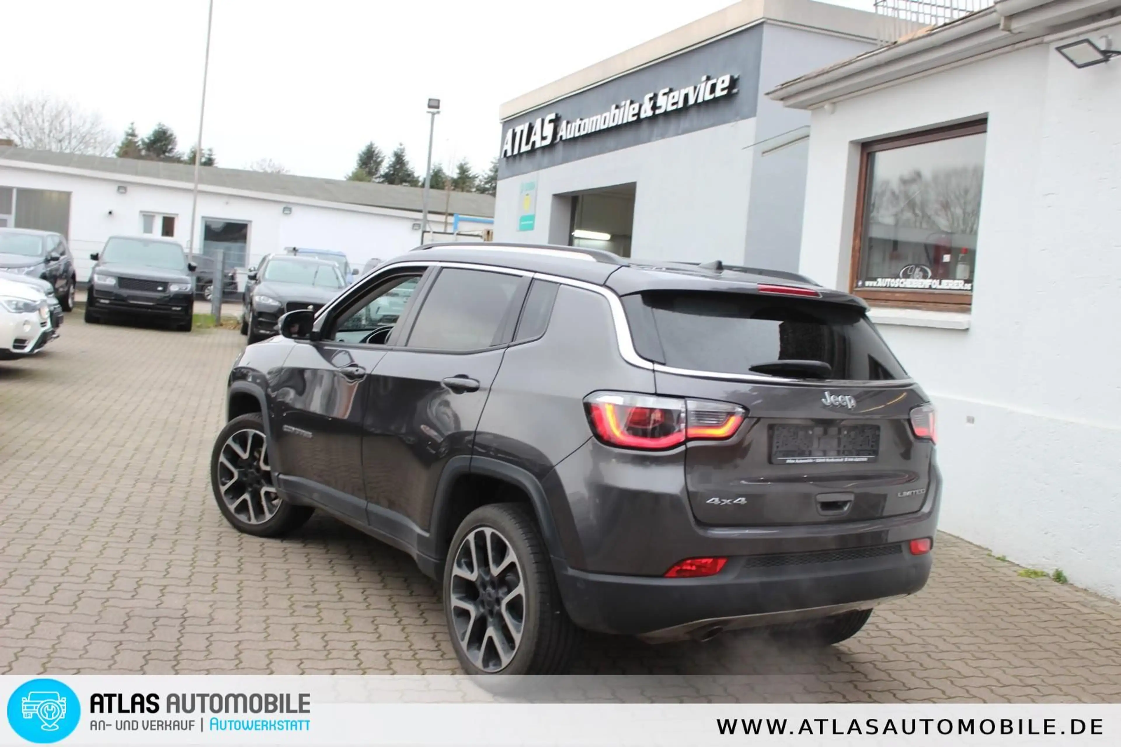 Jeep Compass Limited 4WD Aut Leder=NAVI=XENON=PANORAM — photo 15