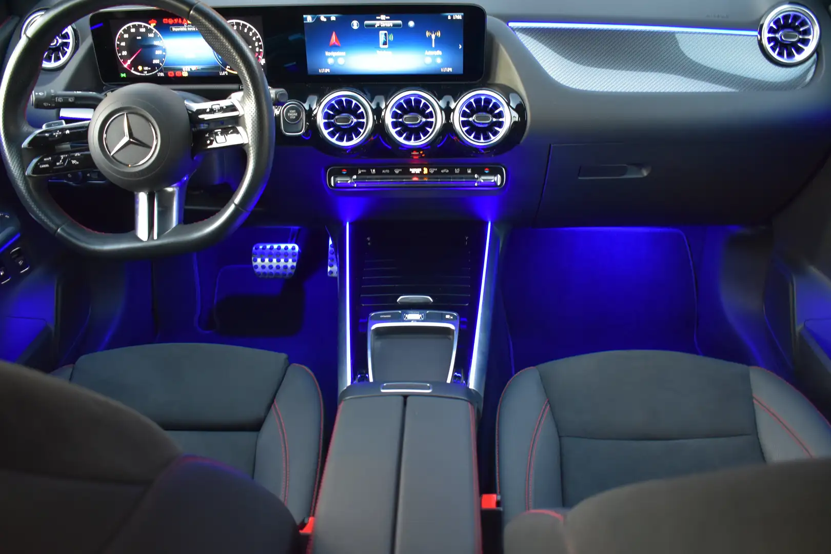 Mercedes-Benz B 250 EPhev AMGLine AdvancedPlus Digital Edition Premium Biały - 1