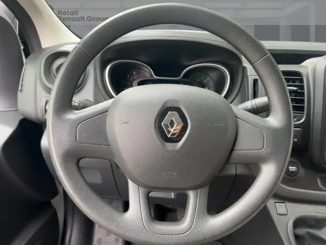 Renault Trafic view 10