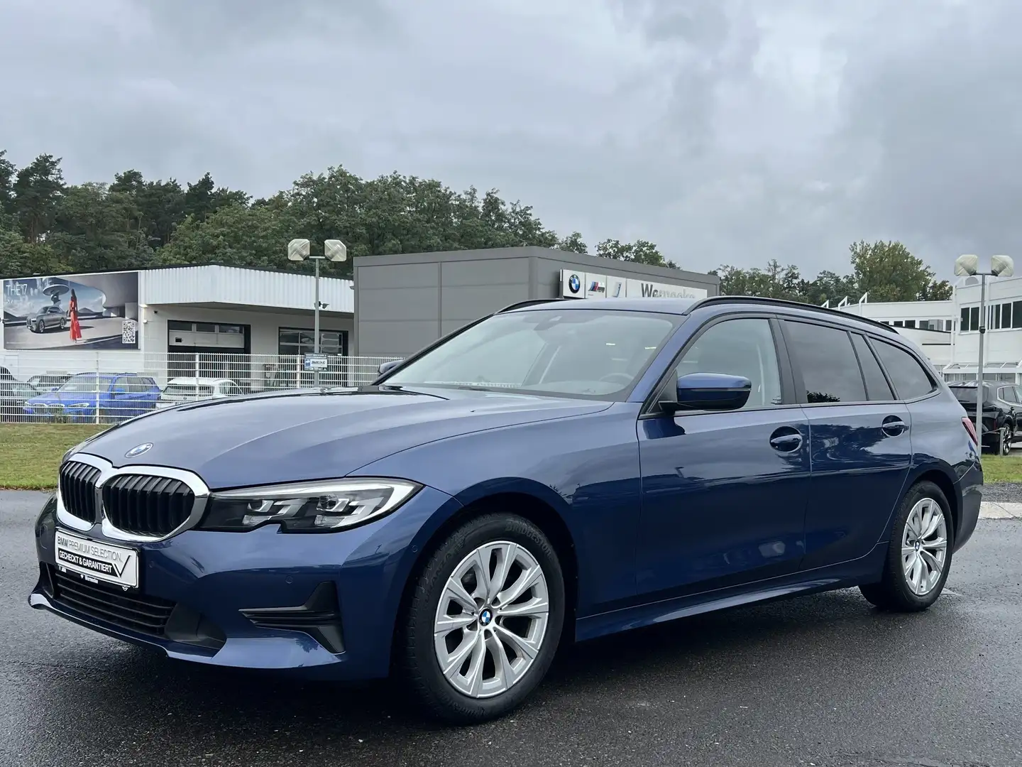 BMW 318 d Touring Advantage DAB WLAN Tempomat AHK Bleu - 2