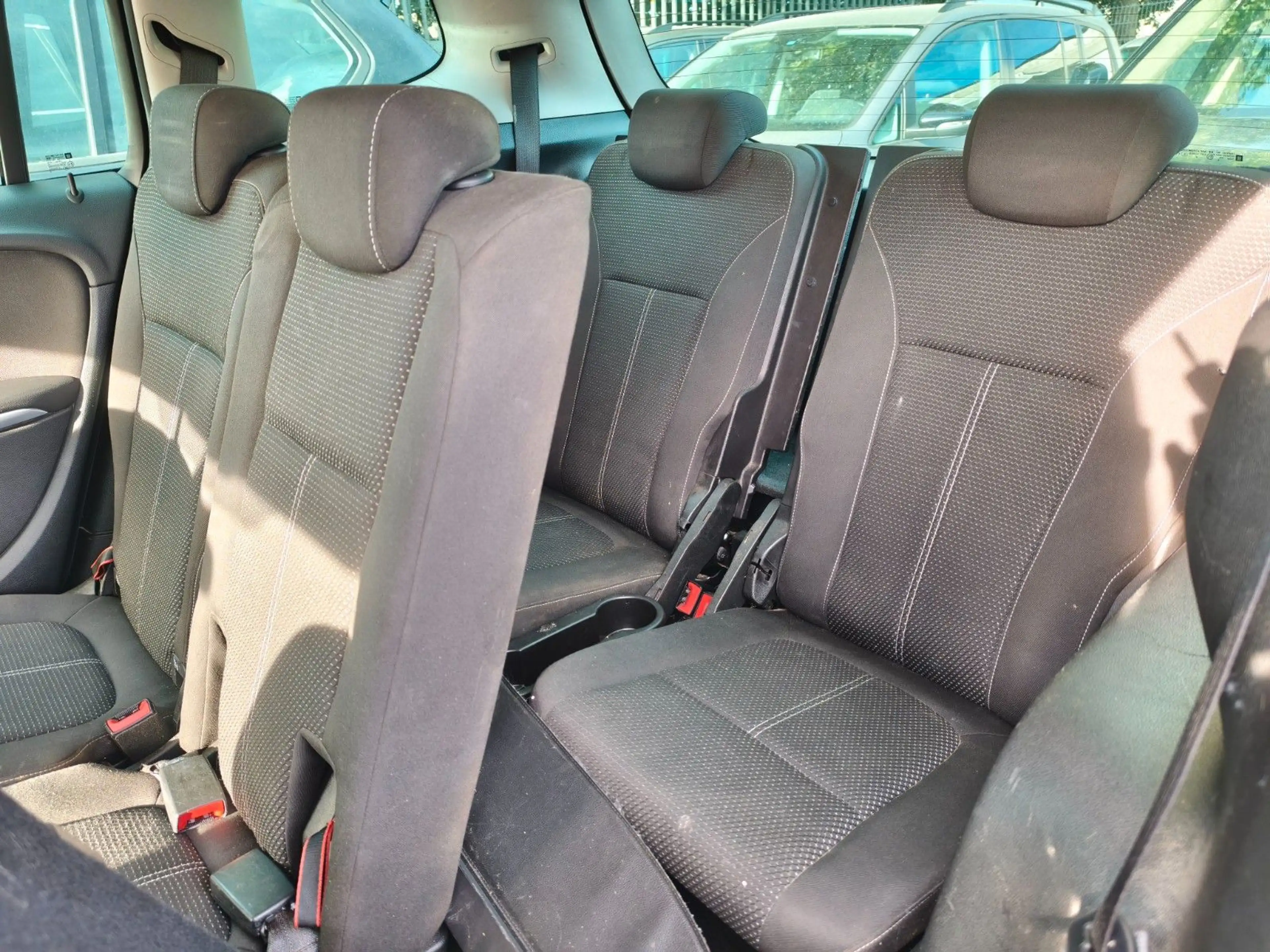Opel Zafira 2.0 D CDTI ON Start/Stop*7-Sitzer*Tüv Neu — photo 15