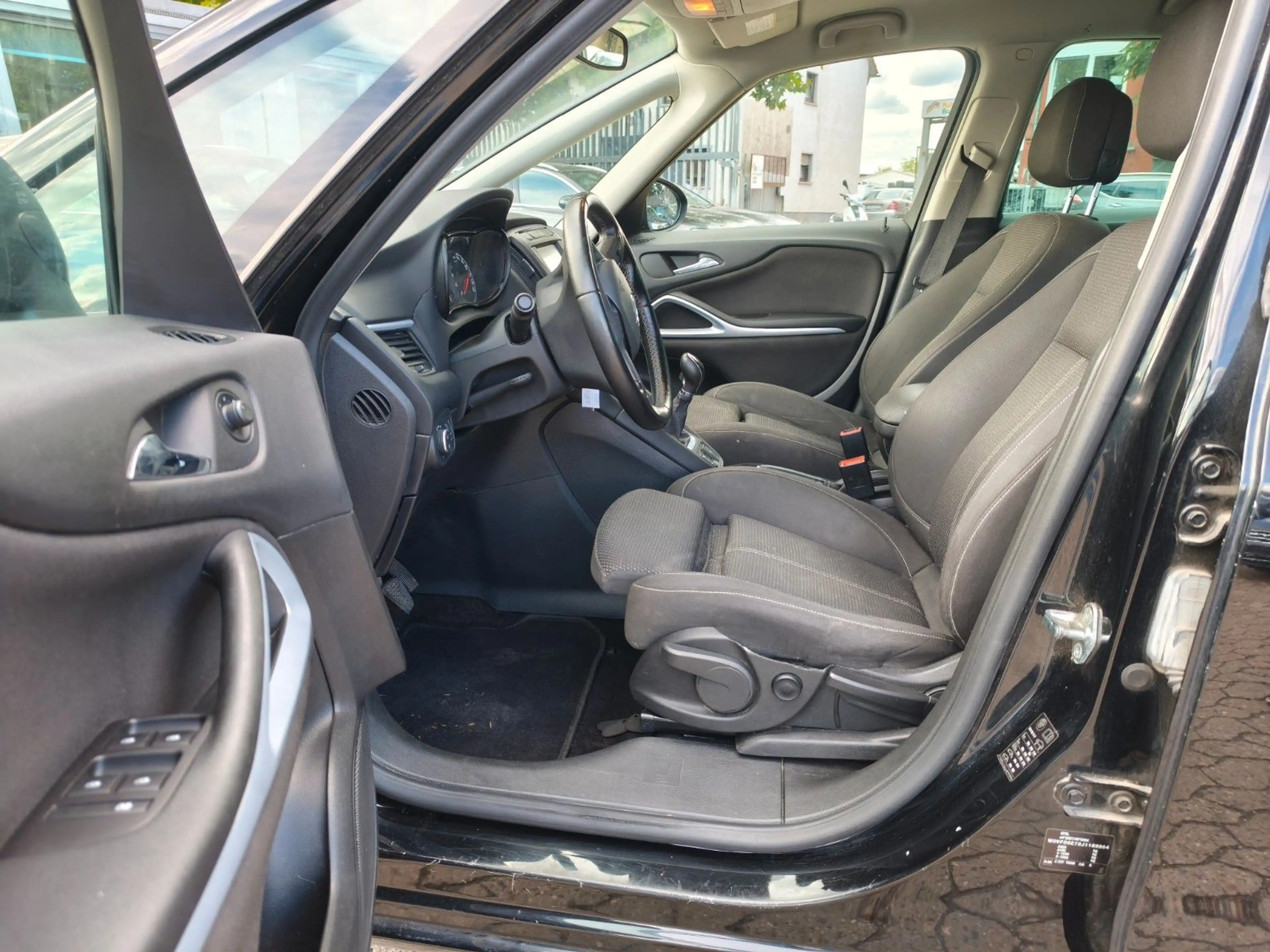 Opel Zafira 2.0 D CDTI ON Start/Stop*7-Sitzer*Tüv Neu — photo 10