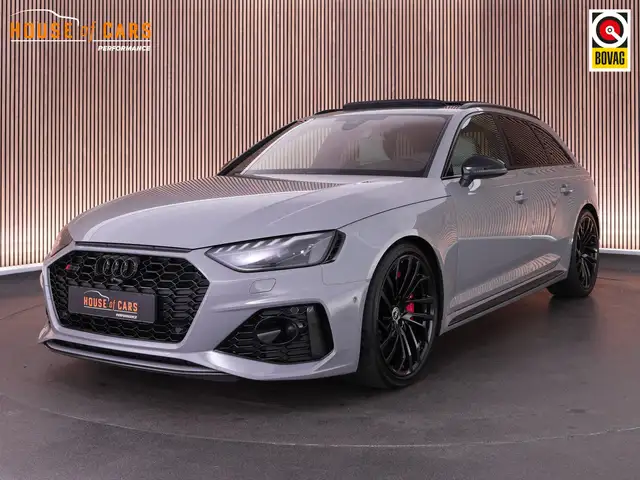 Audi RS4 Avant main image