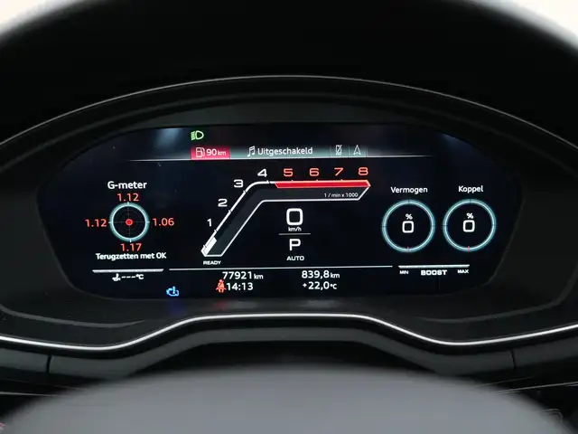 Audi RS4 Avant view 13
