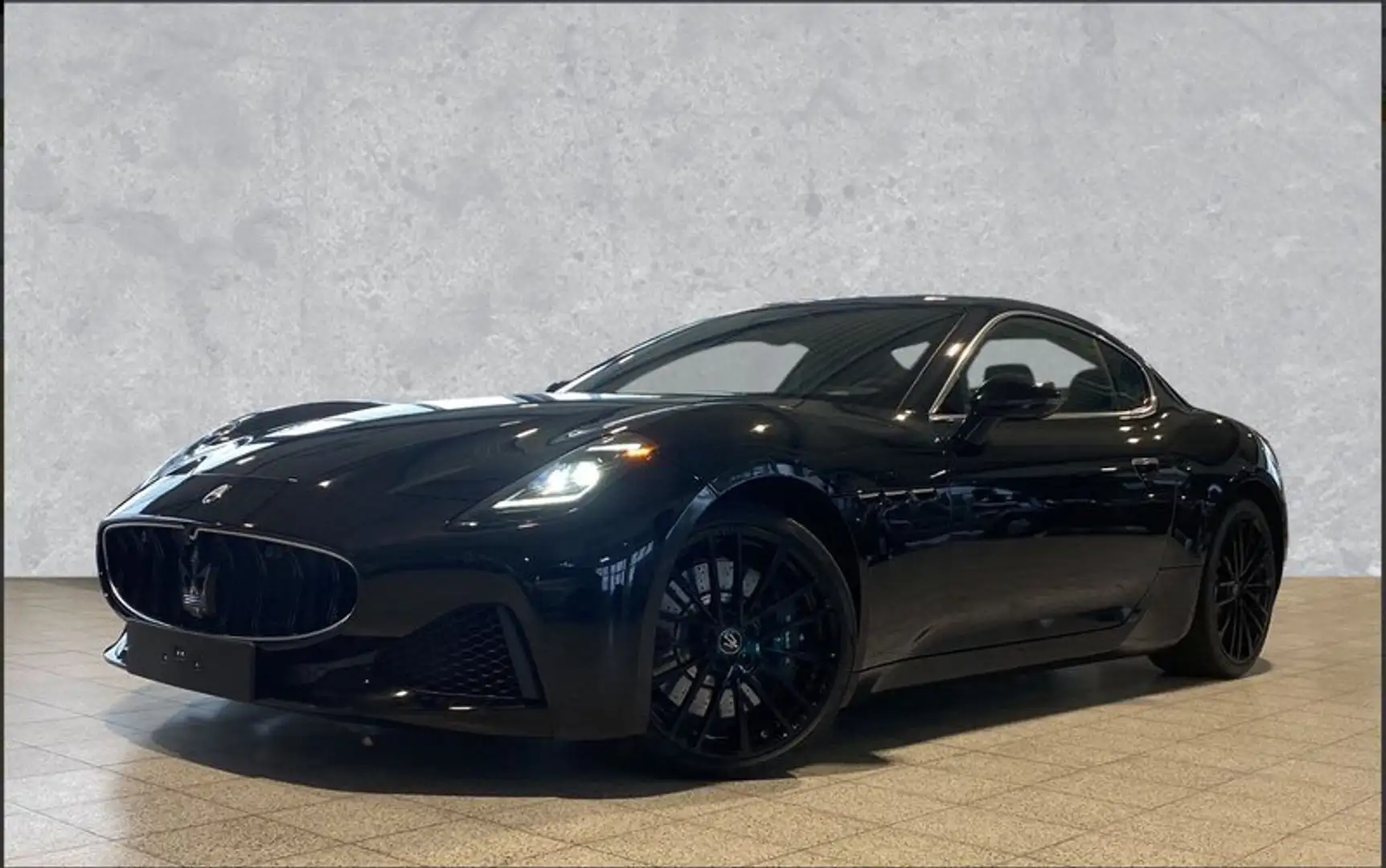 Maserati GranTurismo Modena AWD - 2