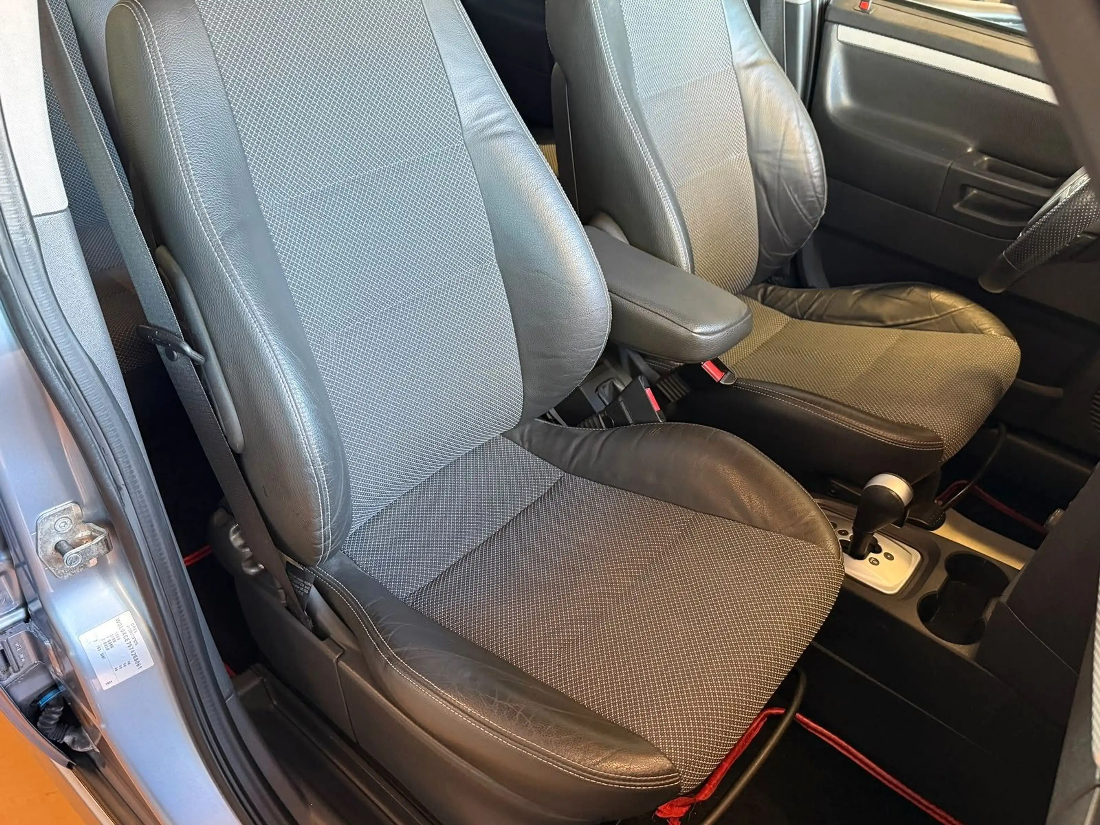 Opel Meriva A OPC Line Automatik / Teilleder / Klima — photo 14