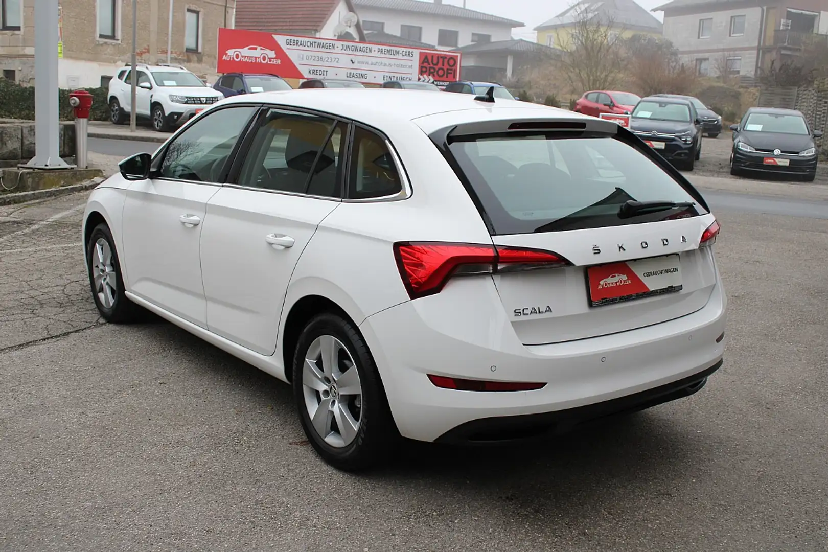 Skoda Scala 1,0 TSI Ambition DSG *Garantie, Sitzheizung, Pa... Weiß - 2