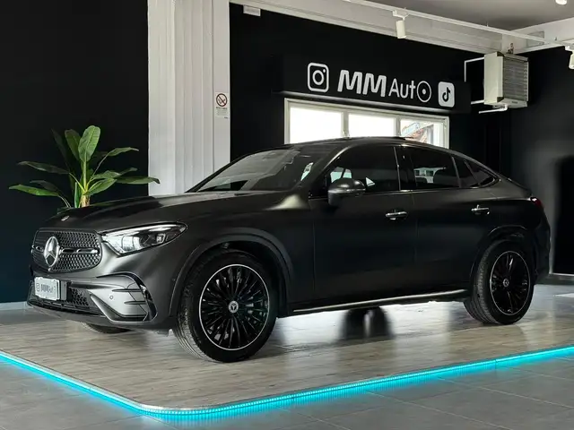 Mercedes-Benz GLC 220 d 4matic AMG Line Premium Plus *MAGNO + TETTO + BURMESTER*