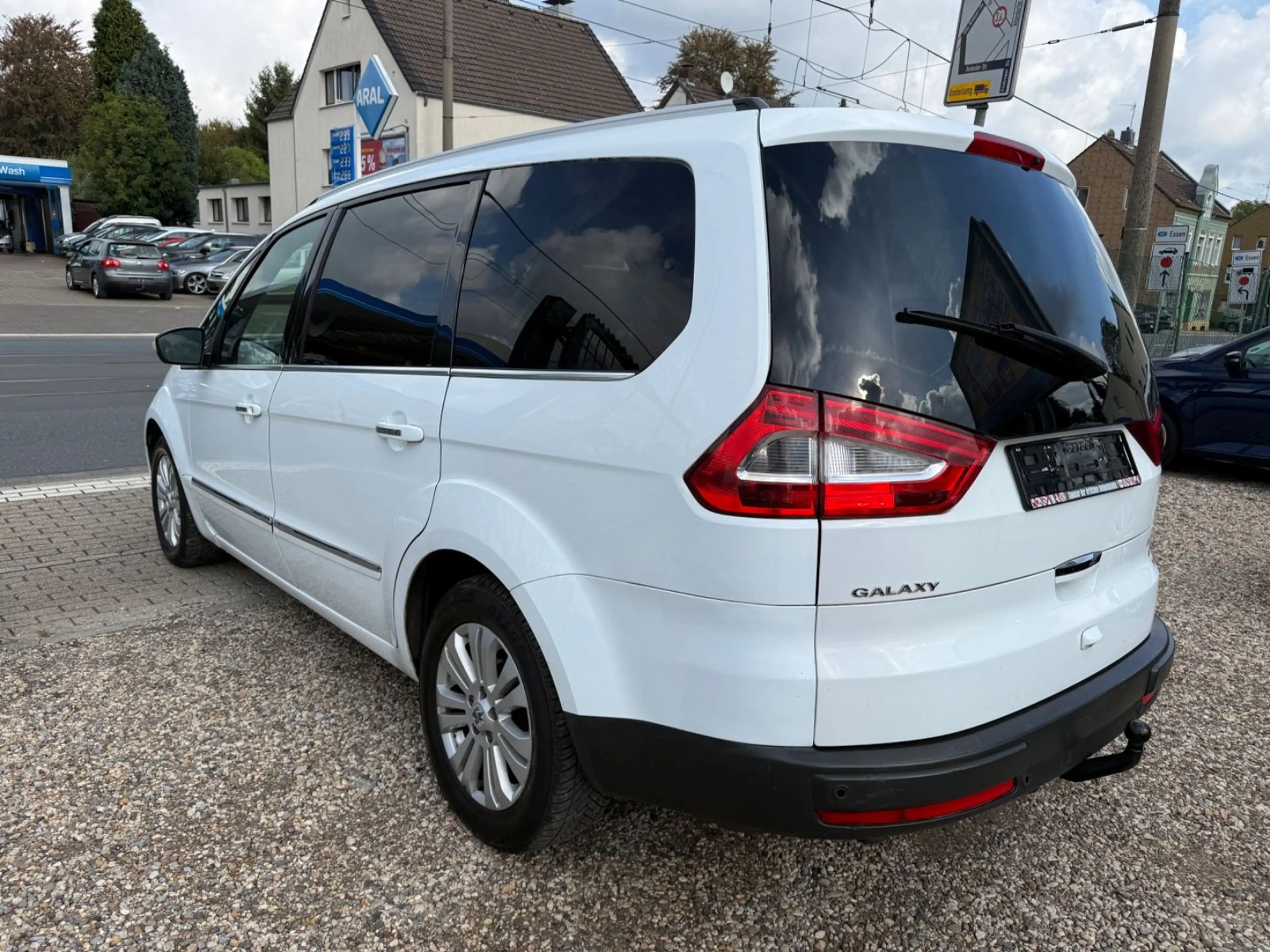Ford Galaxy Trend*TÜV NEU* — photo 4