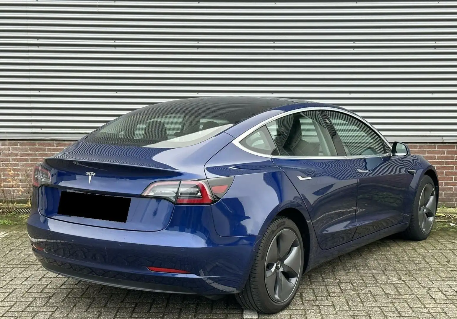 Tesla Model 3 RWD Hinterradantrieb Blau - 2