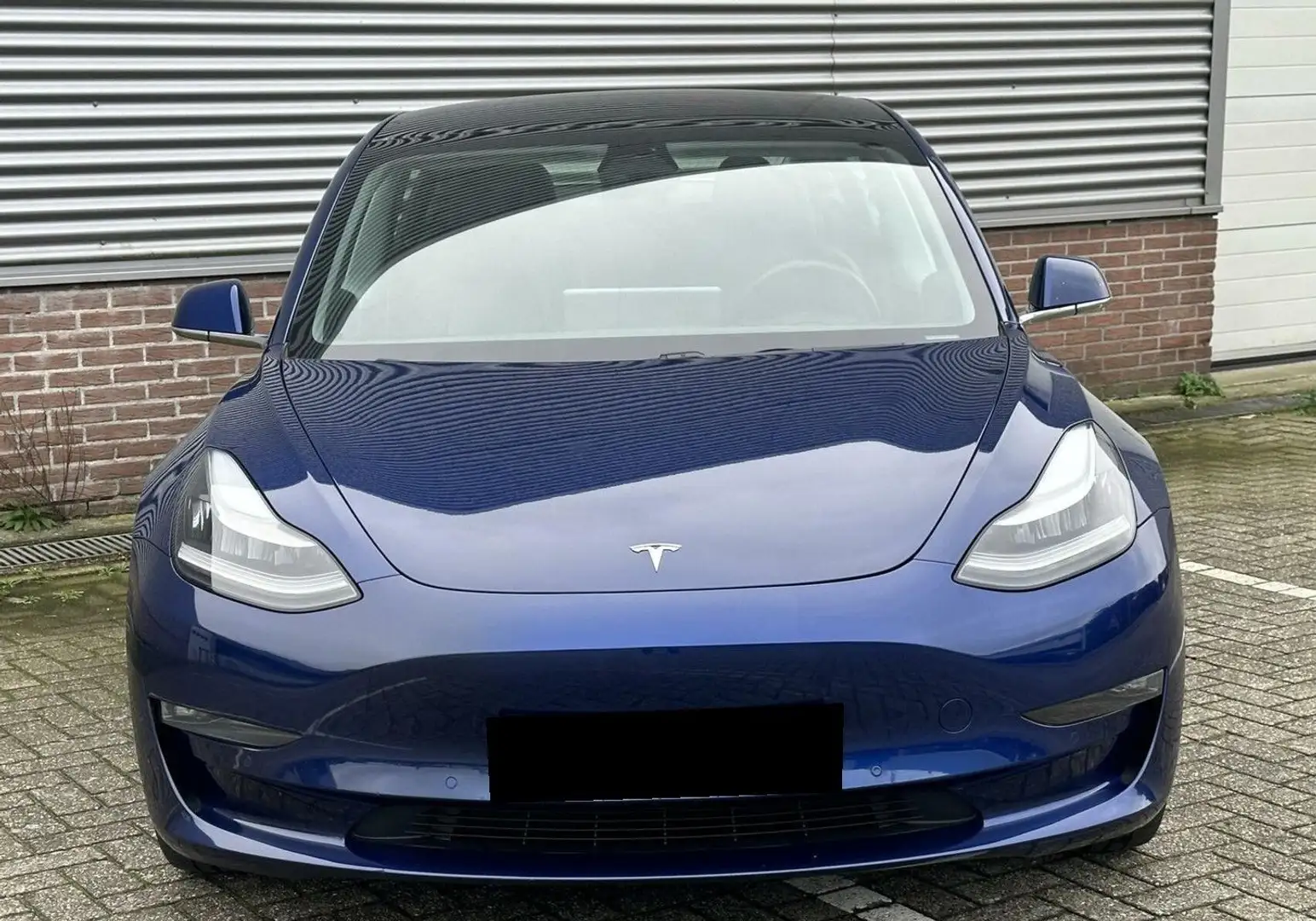 Tesla Model 3 RWD Hinterradantrieb Blau - 1