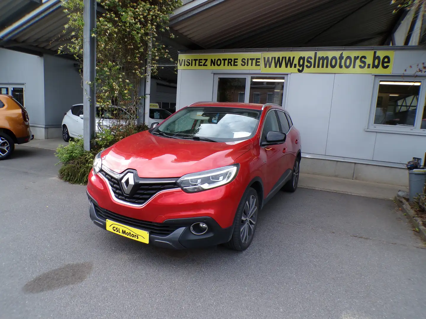 Renault Kadjar 1.6dCi 130cv 04/16 Airco GPS Capteurs Cruise DAB Rojo - 1