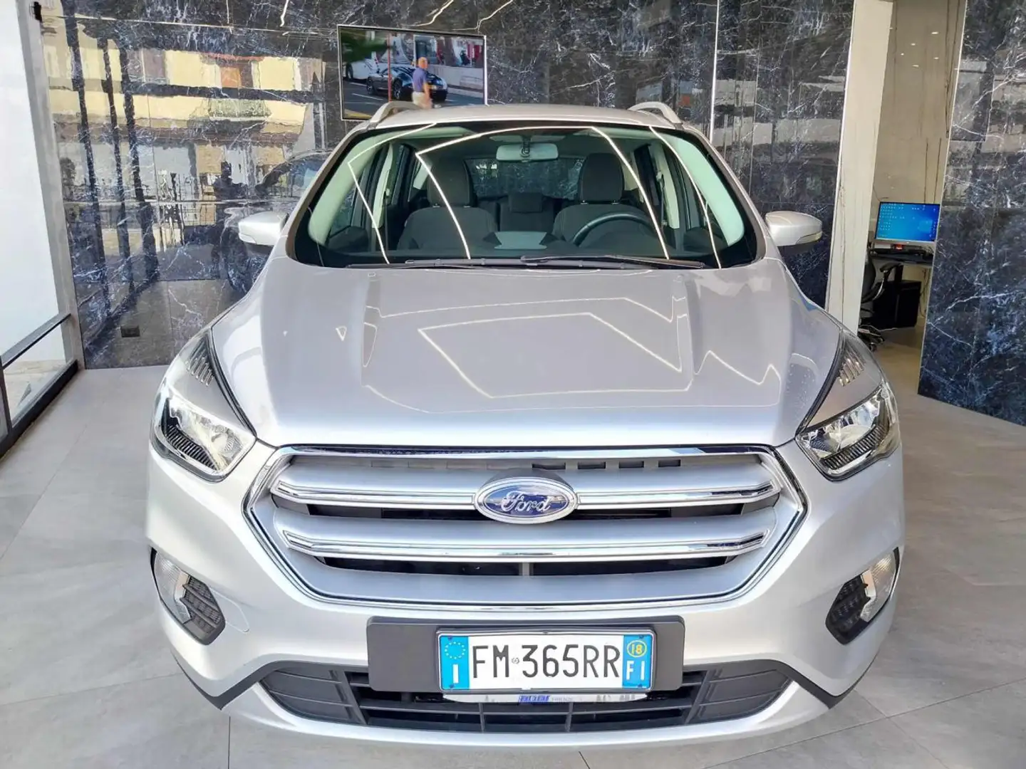 Ford Kuga 1.5 TDCI 120 CV S&S 2WD Powershift ST-Line Argento - 1