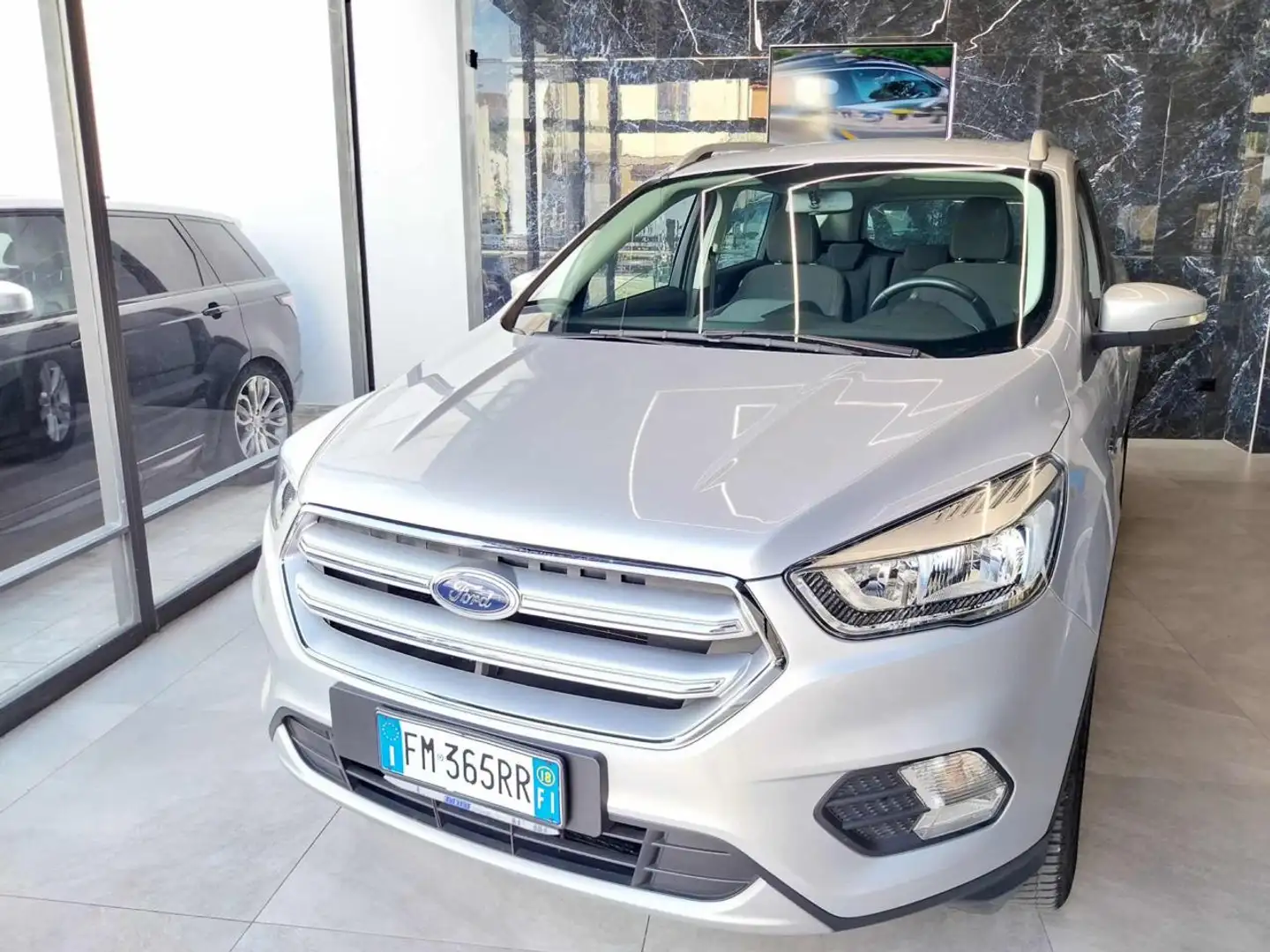 Ford Kuga 1.5 TDCI 120 CV S&S 2WD Powershift ST-Line Argento - 2