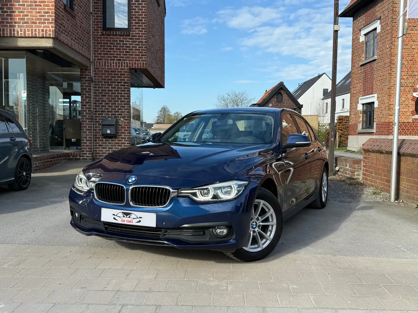 BMW 318 // NAVI // AIRCO // Bleu - 1