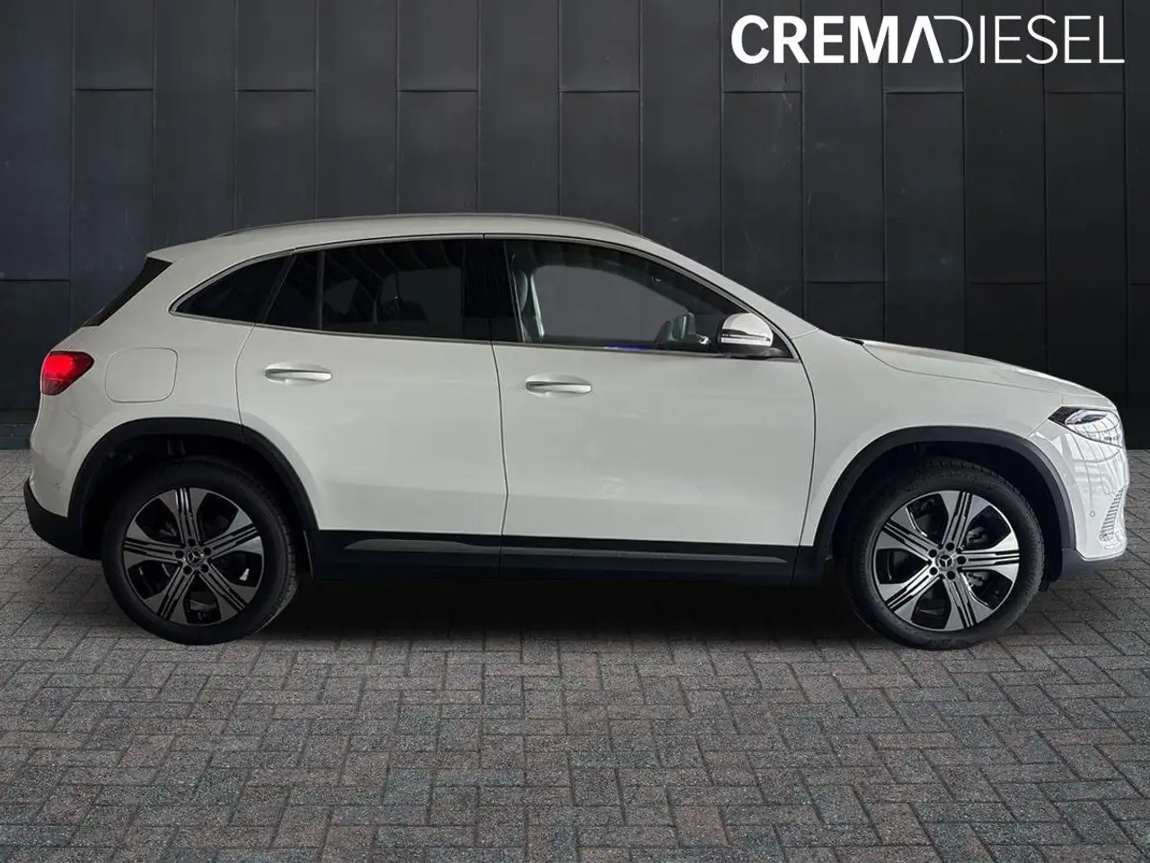 Mercedes-Benz EQA 250 EQA 250 Sport 5