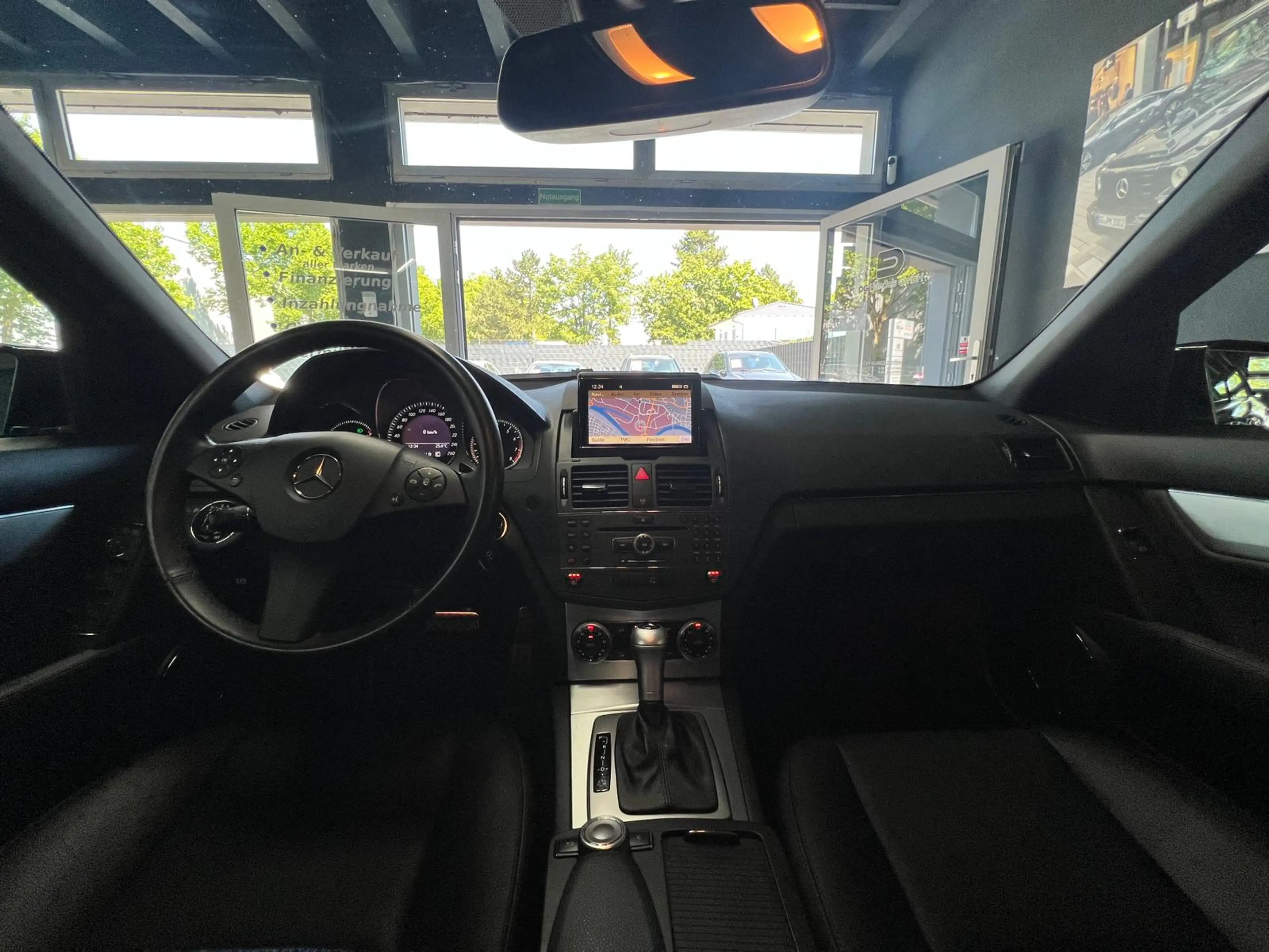 Mercedes-Benz C 350 C 350 AMG Line Sport-Paket — photo 7