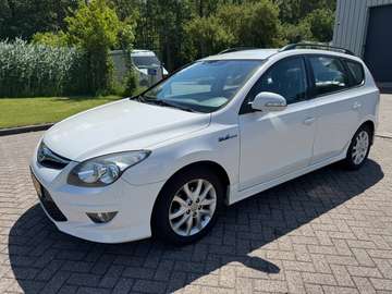 CW 1.6 CRDi i-Motion/CLIMA/CRUISE/TREKHAAK AFNEEMB