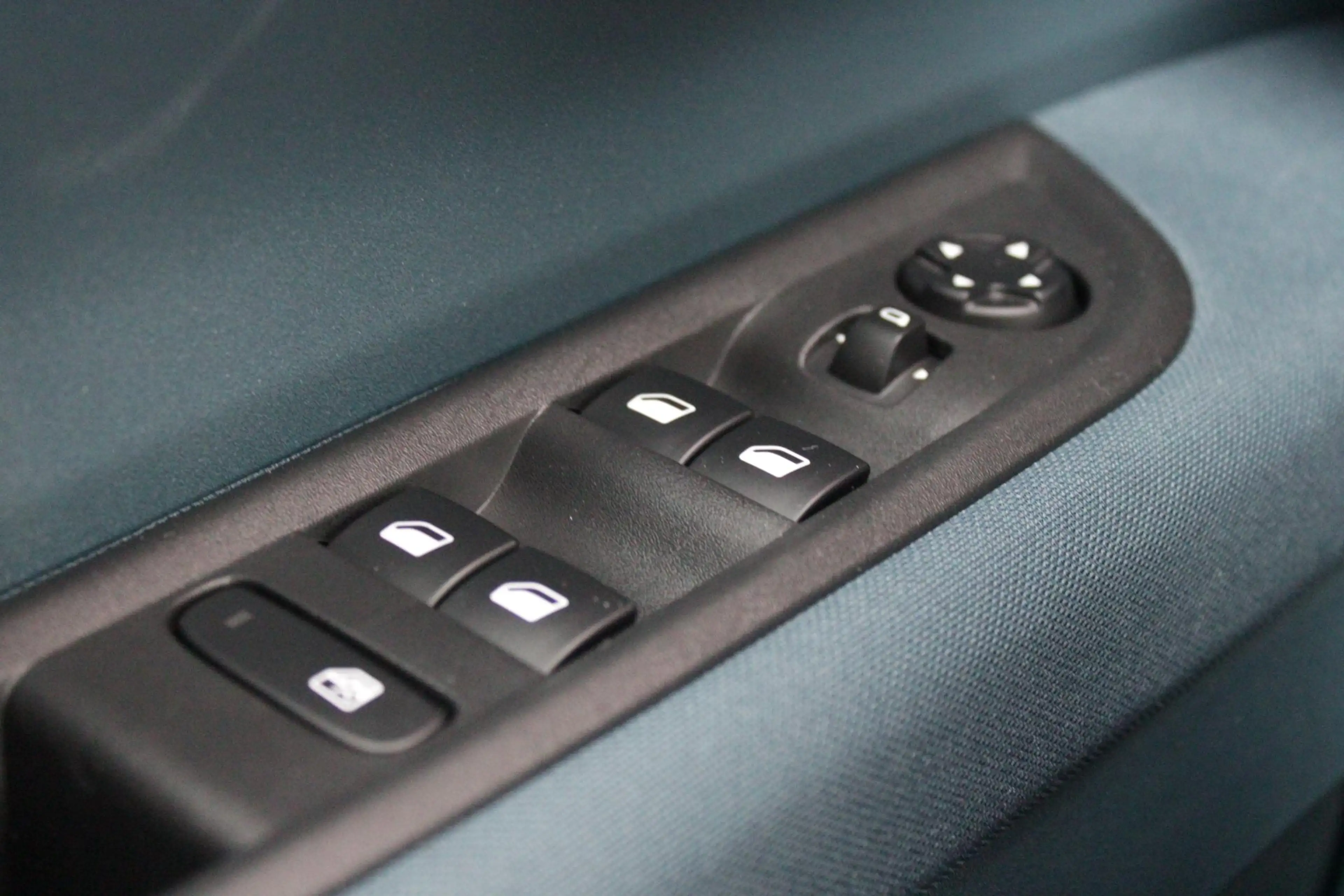 Fiat Grande Panda 1.2 Hybrid 110PK ICON STYLE | APPLE CARPLAY/ANDROI — photo 14