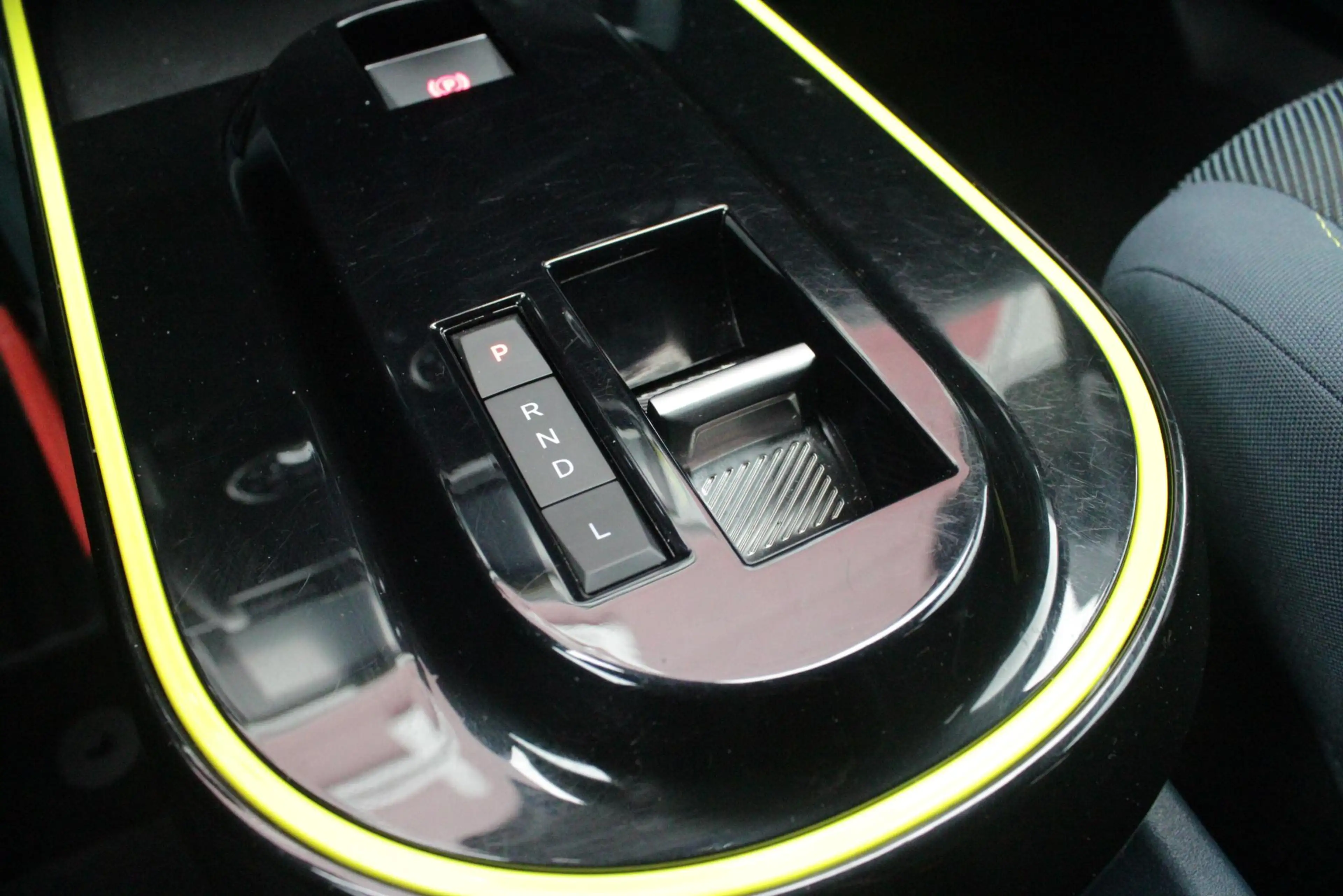 Fiat Grande Panda 1.2 Hybrid 110PK ICON STYLE | APPLE CARPLAY/ANDROI — photo 15