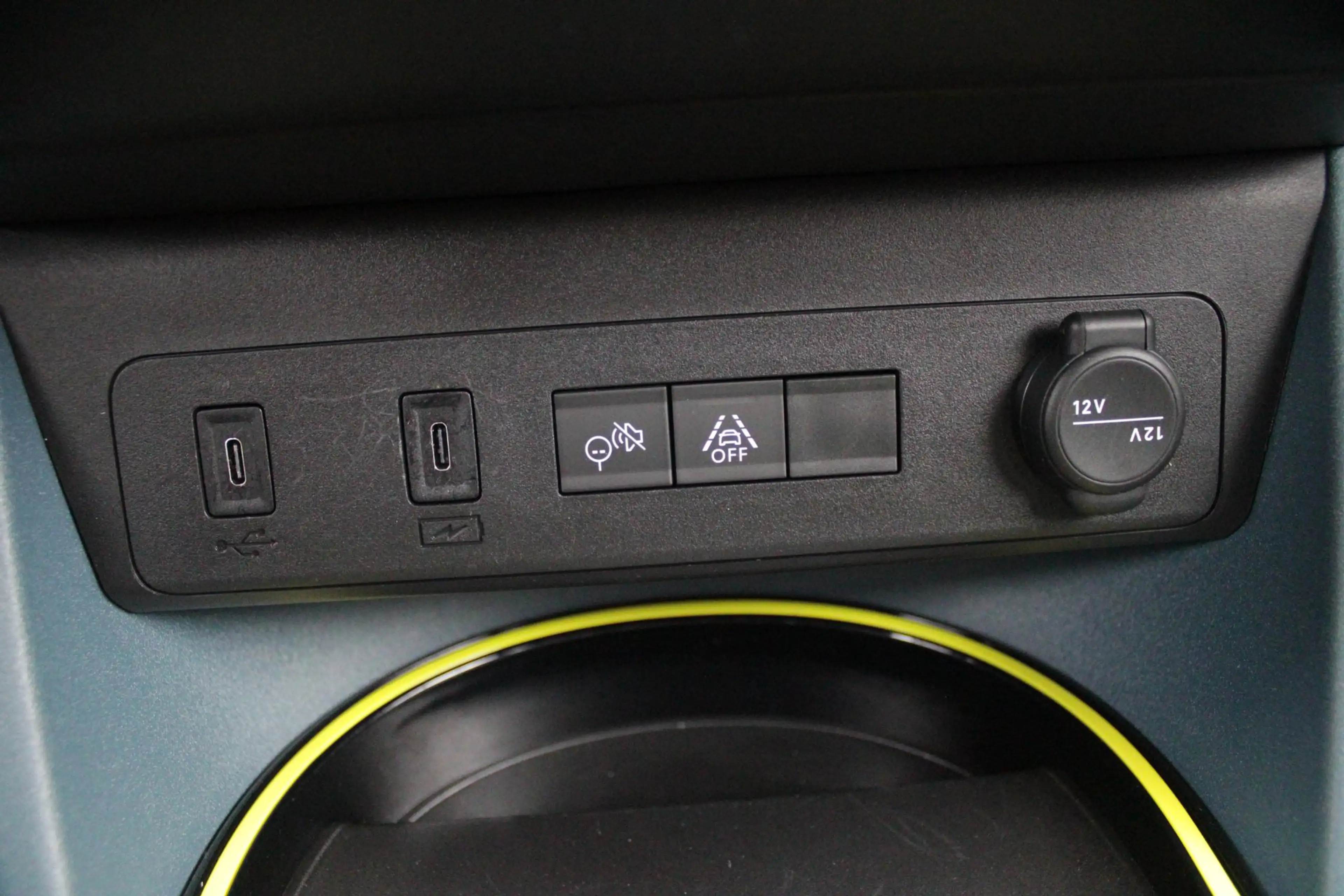 Fiat Grande Panda 1.2 Hybrid 110PK ICON STYLE | APPLE CARPLAY/ANDROI — photo 28