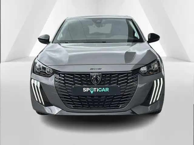 Peugeot 208 view 4