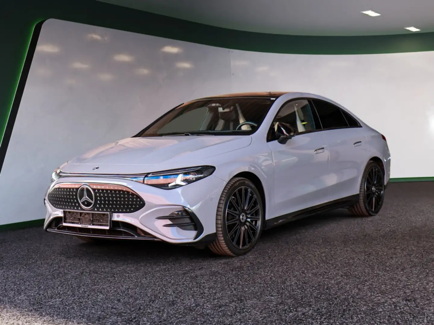 Mercedes-Benz CLA 350 4M AMG Sport Premium+ NIGHT AHK PANO Grau - 2