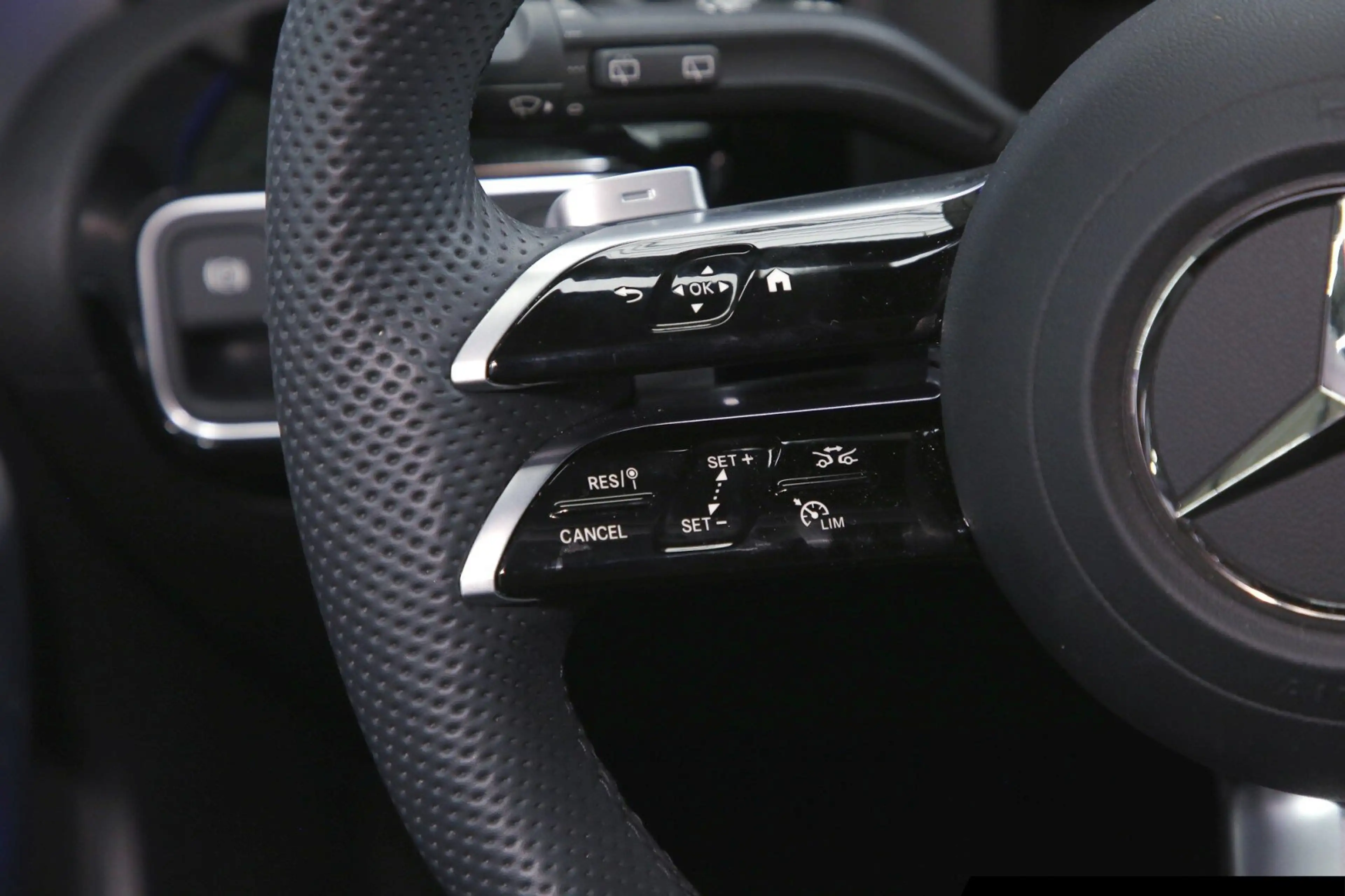 Mercedes-Benz A 200 A 200 AMG/Special Edition/Navi/Pano/Night/Totw. — photo 14