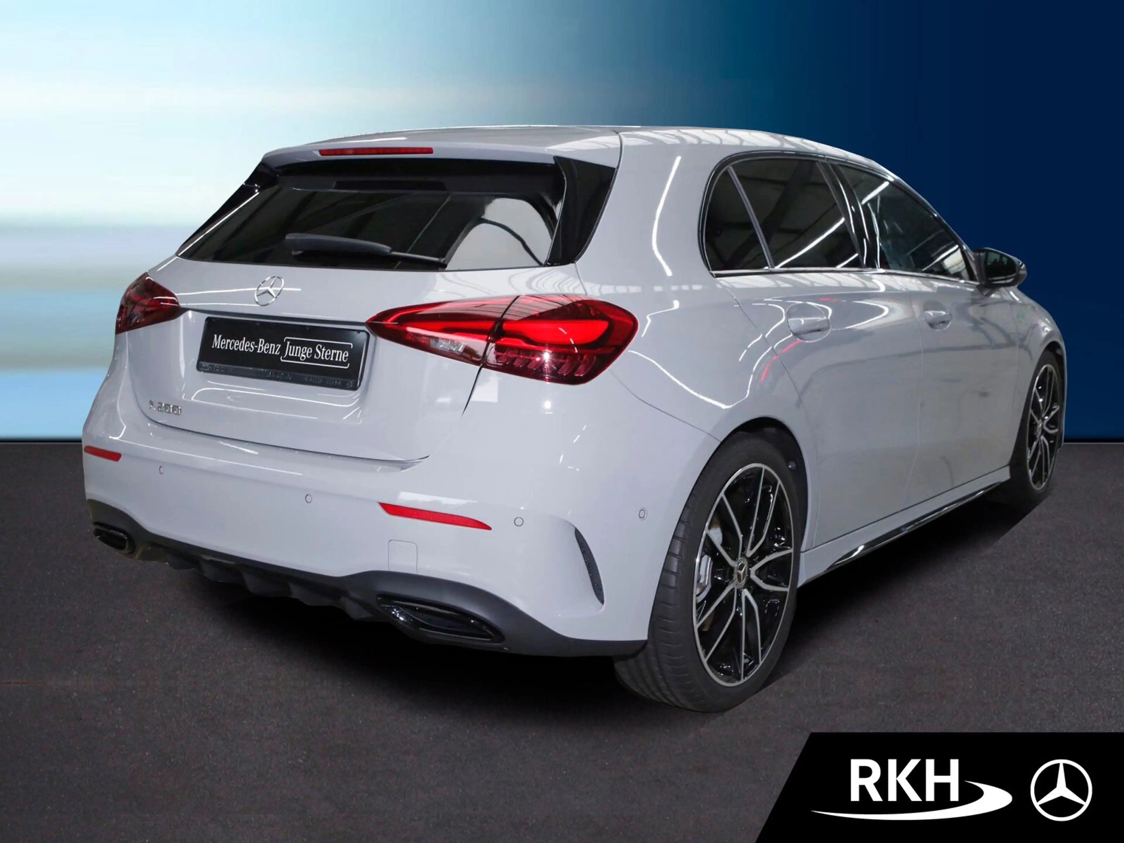 Mercedes-Benz A 200 A 200 AMG/Special Edition/Navi/Pano/Night/Totw. — photo 3