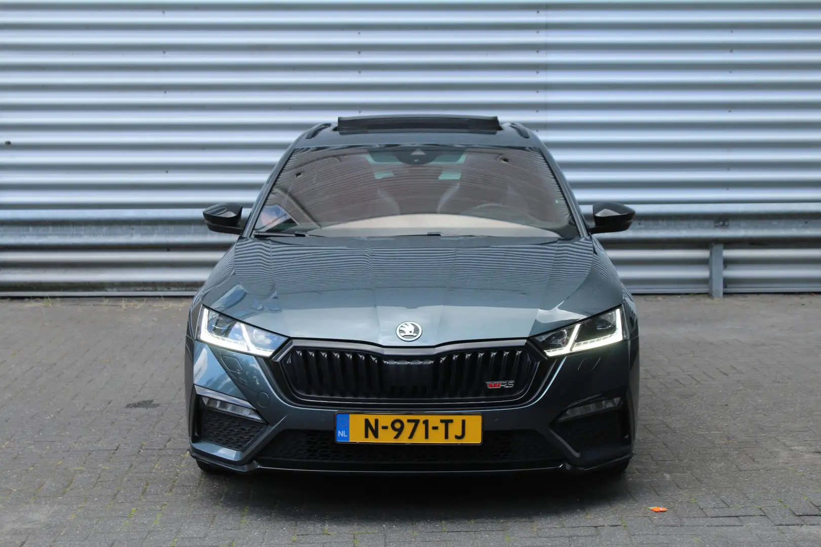 Skoda Octavia Combi 1.4 TSI 245pk RS iV PHEV Business DSG6 Panor Grijs - 2